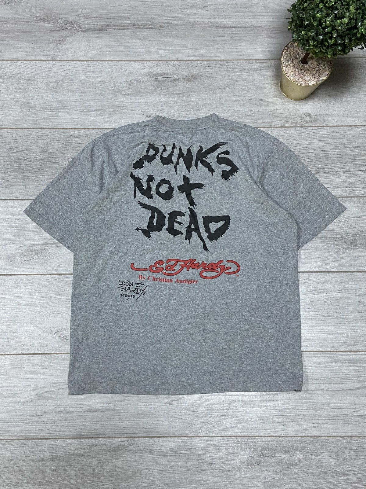 Ed Hardy Ed Hardy Destroy skull 💀 Punks not dead 90s vintage t-shirts Size US L / EU 52-54 / 3 - 2 Thumbnail