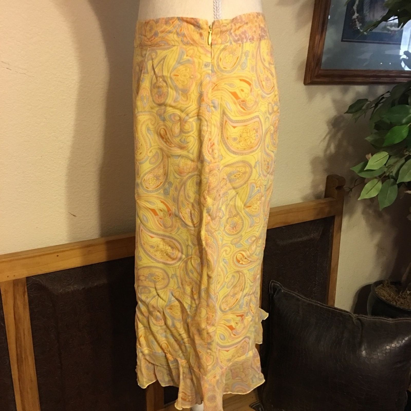 Other Jaclyn Smith yellow paisley print ruffle hem skirt Size 30" / US 8 / IT 44 - 3 Thumbnail