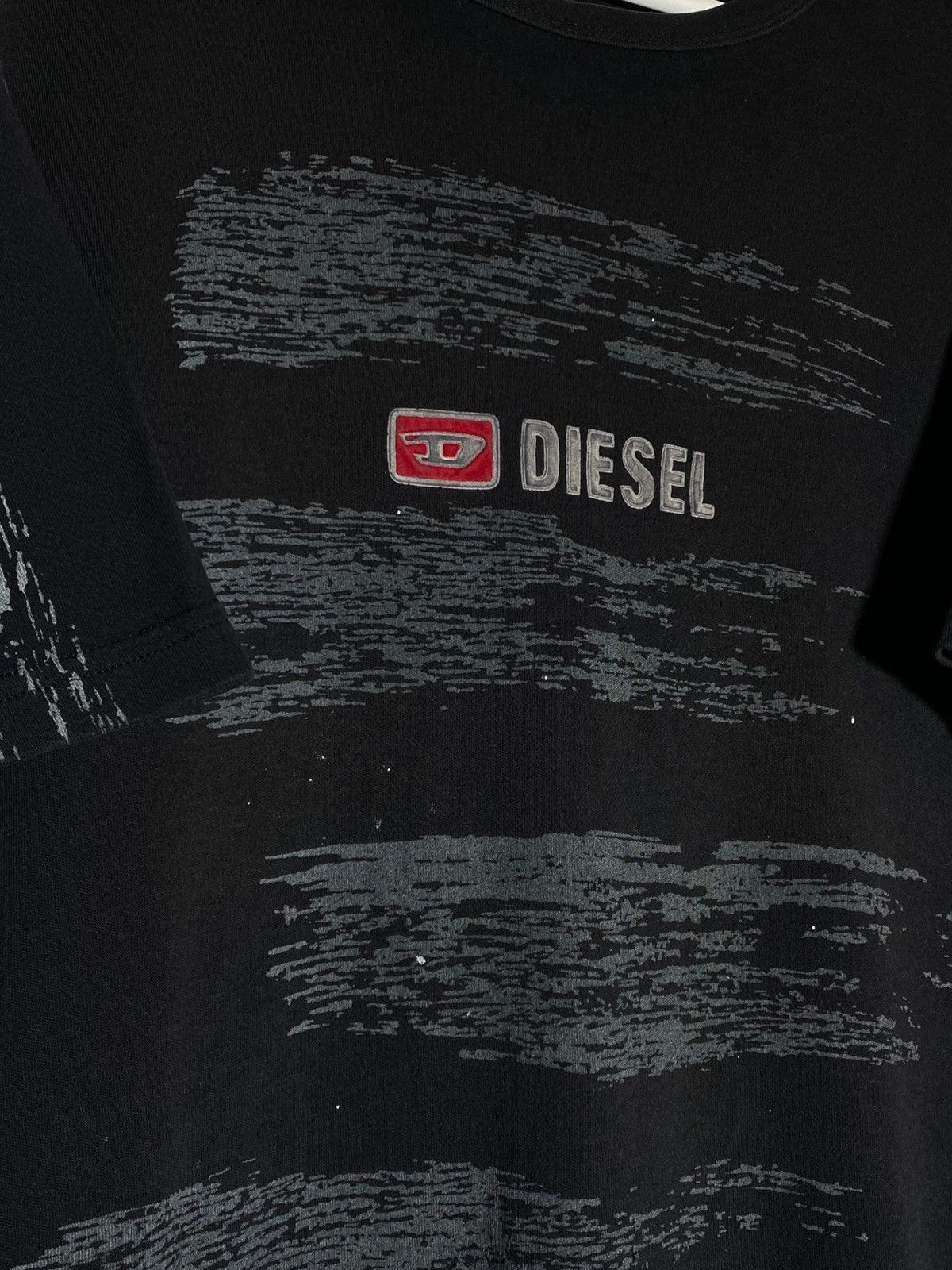 Diesel 00s DIESEL VINTAGE LOGO TEE DISTRESSED Y2K HYPE STYLE Size US XL / EU 56 / 4 - 4 Thumbnail