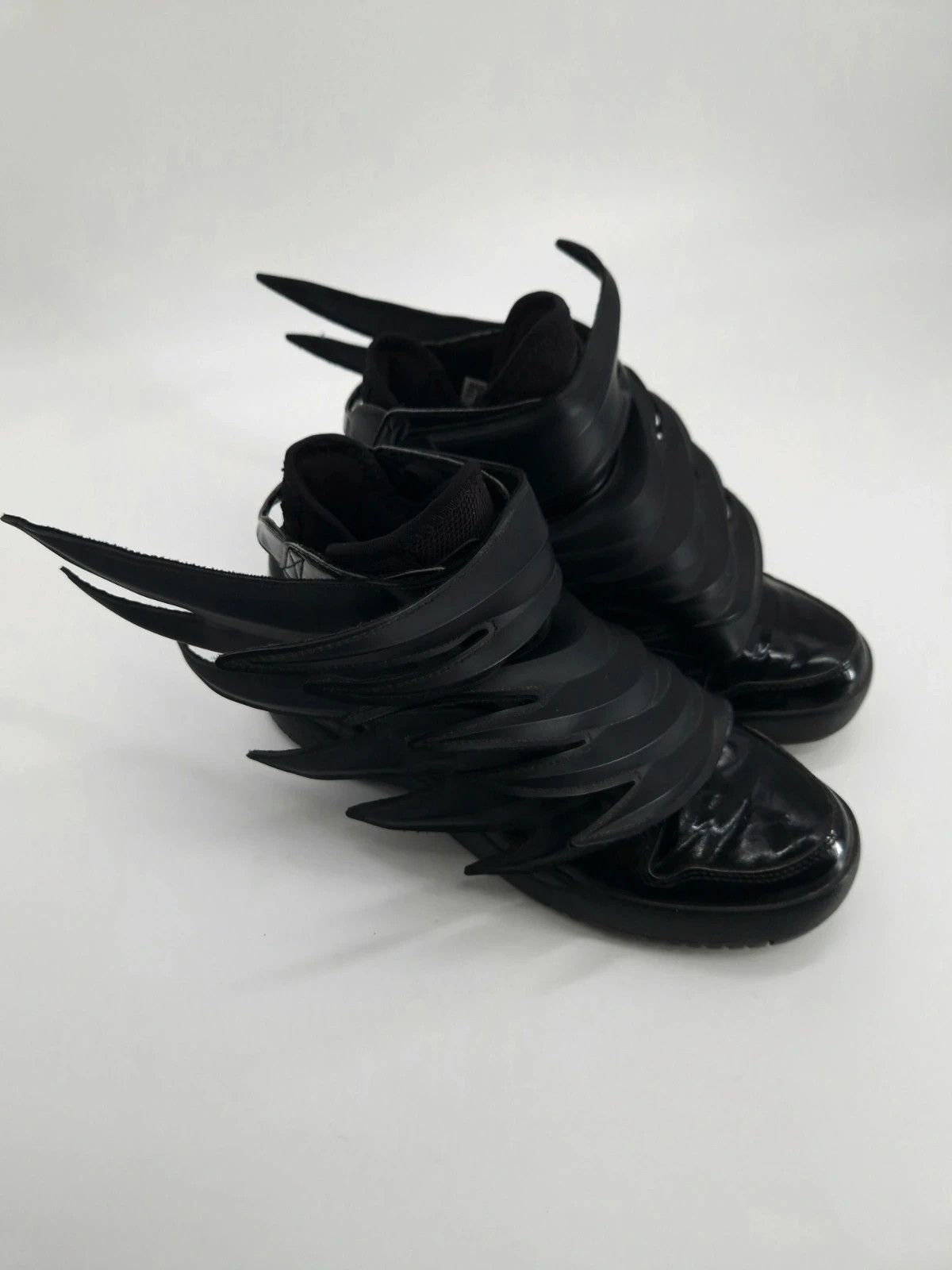 Adidas × Jeremy Scott Adidas by Jeremy Scott JS Wings 3.0 Dark Knight Batman Shoes Size US 9 / IT 39 - 2 Thumbnail