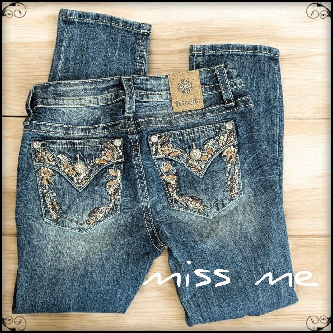 Miss Me MISS ME Los Angeles Mid Rise Capri Jeans Beaded Bling Pocket Size 26" / US 2 / IT 38 - 1 Thumbnail