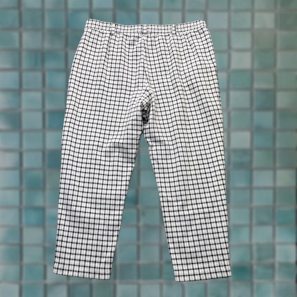 Lands' End Lands' End Pants Womens XL Gray Windowpane Tapered Leg Cotton Cropped Slim Casual Size 40" / US 18 - 1 Thumbnail