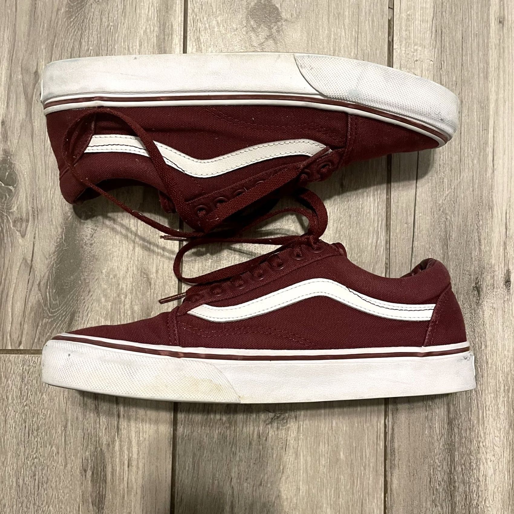 Vans VANS Off the Wall Old Skool Primary Burgandy/White Low Rise Men 7.5 Women 9 Unisex Adults Skateboard Shoe Size US 7 / IT 37 - 7 Thumbnail