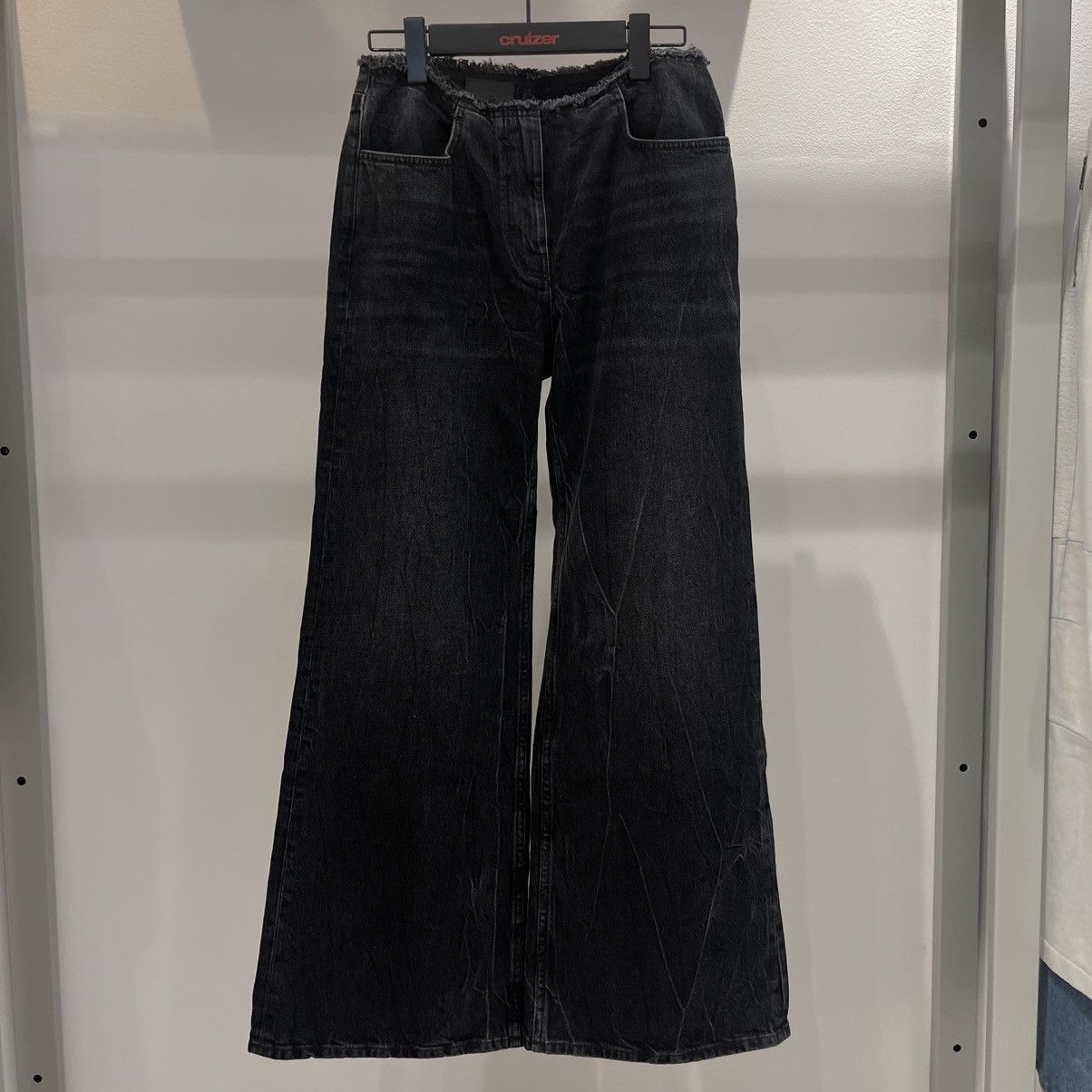 Givenchy Givenchy Wide-Leg Denim Cotton Jeans Size 26" / US 2 / IT 38 - 1 Thumbnail