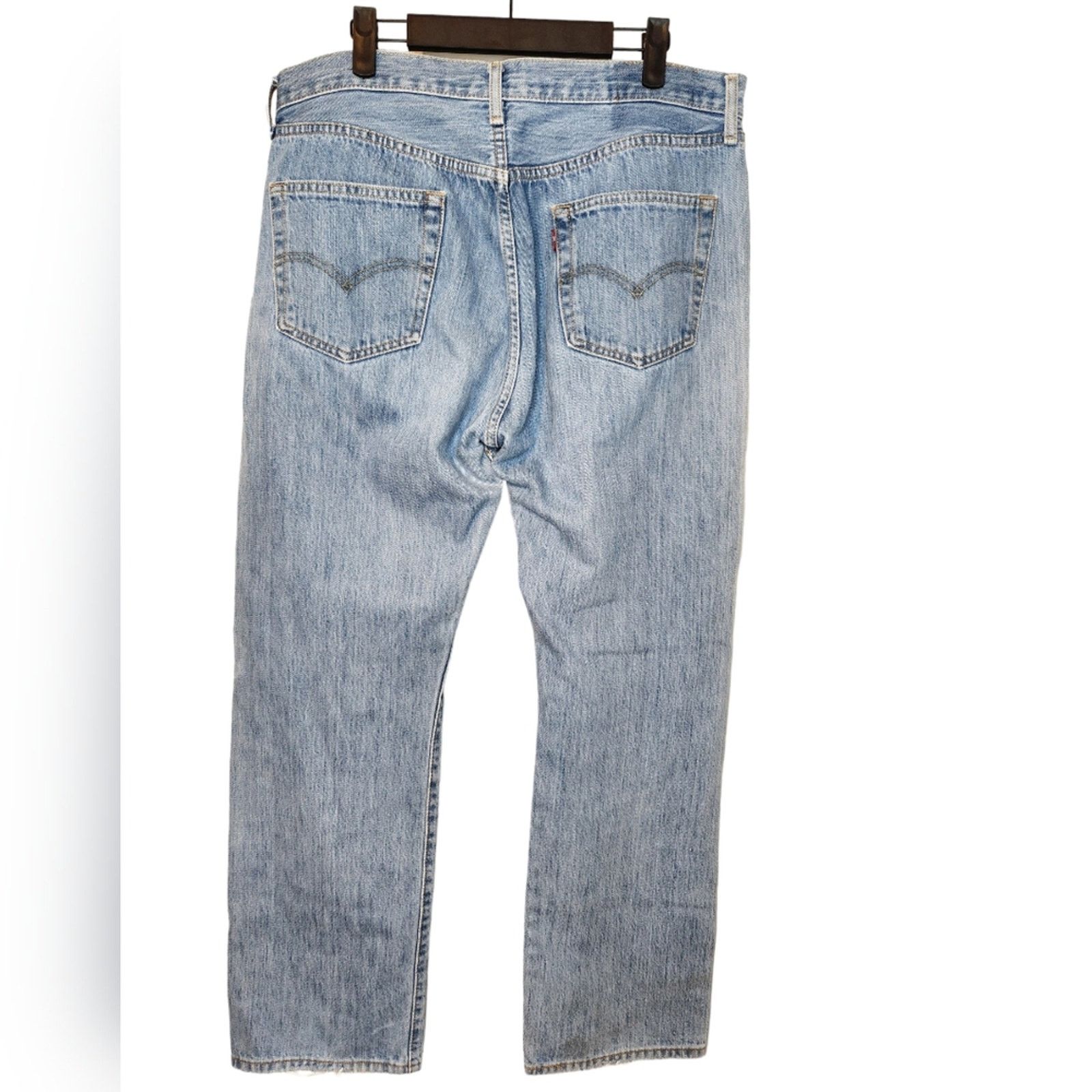 Levi's Levi's 501 Light Wash Straight button fly jeans 36/32 Size US 36 / EU 52 - 4 Thumbnail