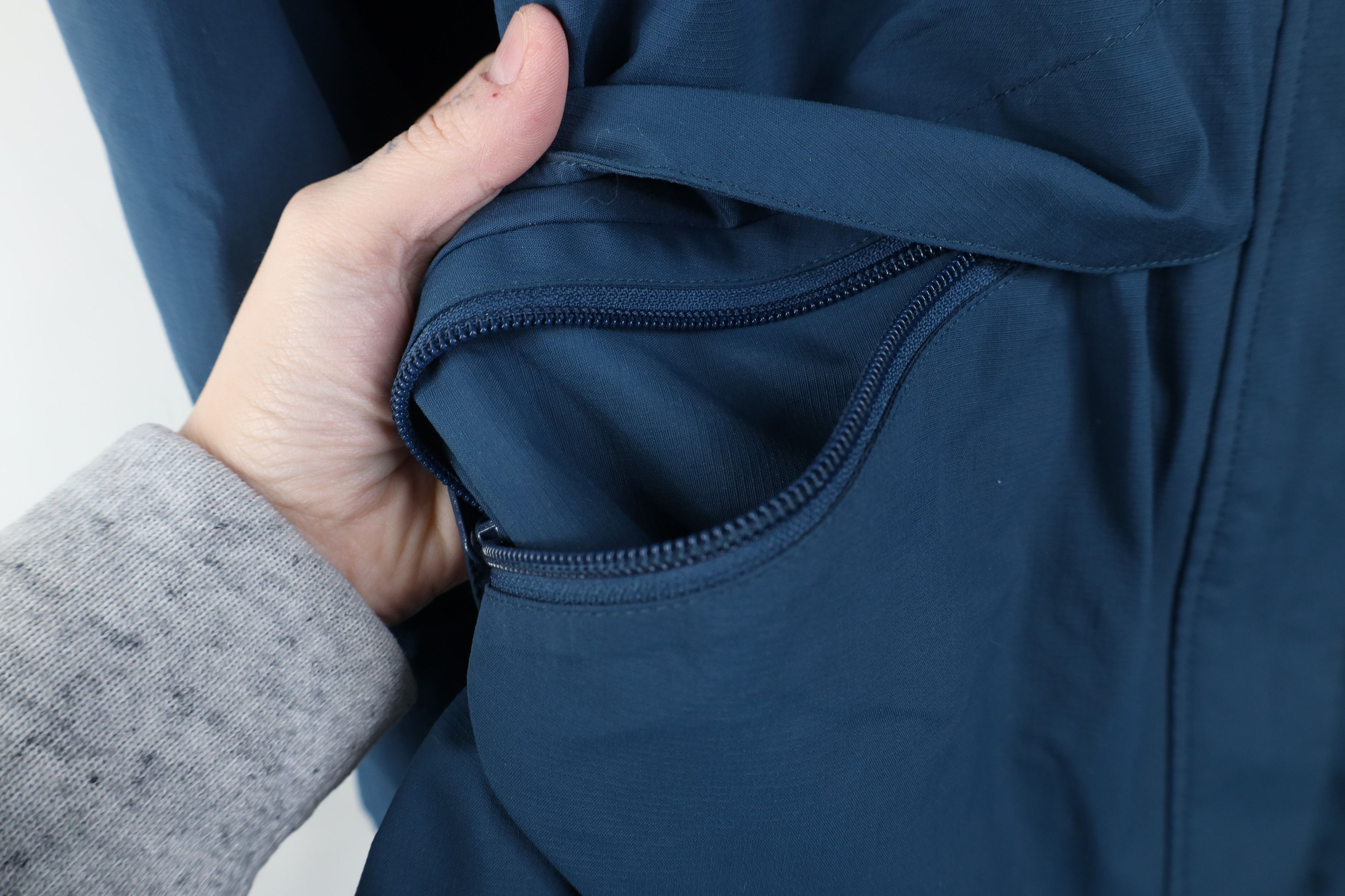 Cabelas Vintage 90s Cabelas Goretex Hooded Rain Jacket Blue Size M / US 6-8 / IT 42-44 - 5 Thumbnail