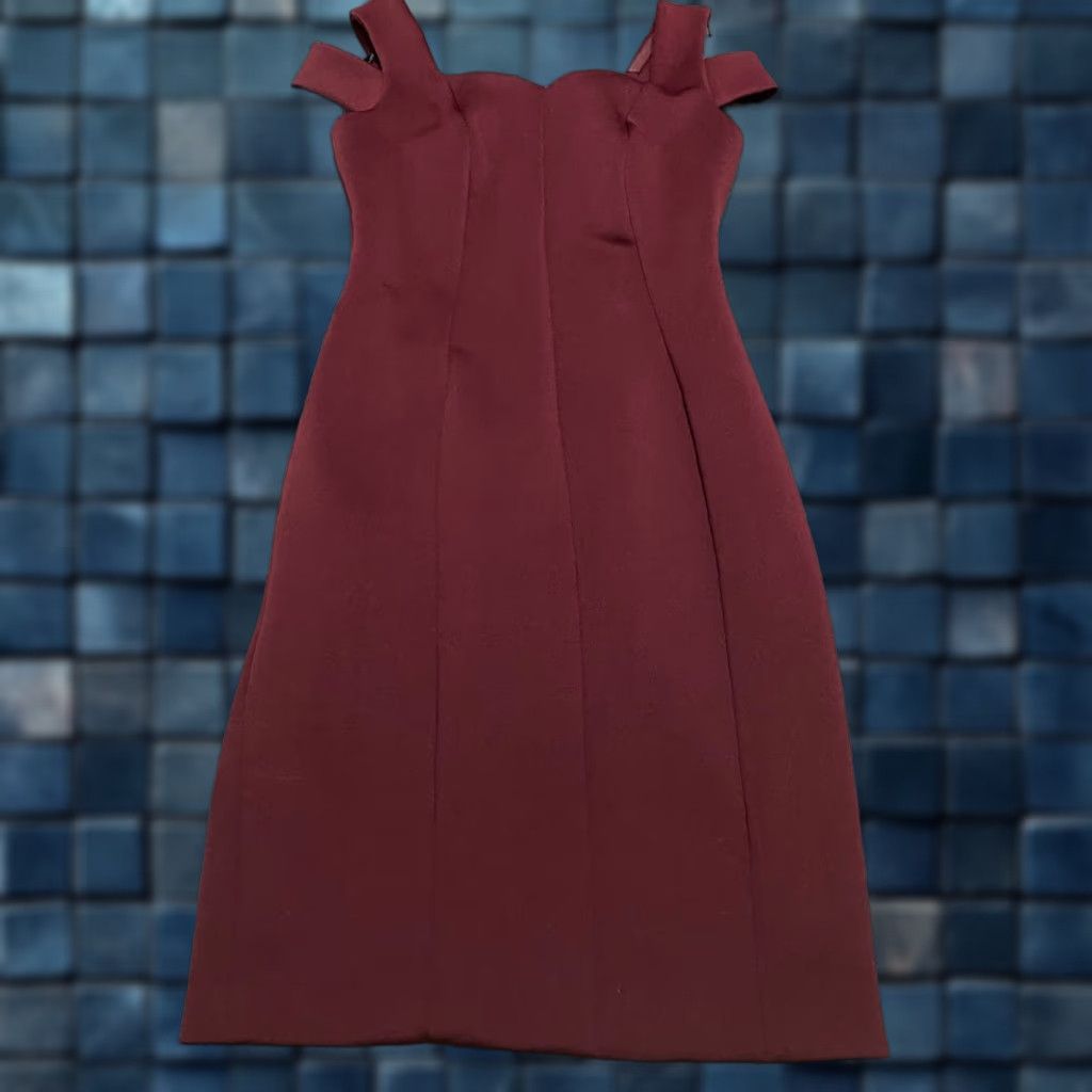Calvin Klein Calvin Klein Dress Women's 2 Red Sleeveless Sheath Zip Cut Out Knee Length NWT Vintage No Size XS / US 0-2 / IT 36-38 - 1 Thumbnail