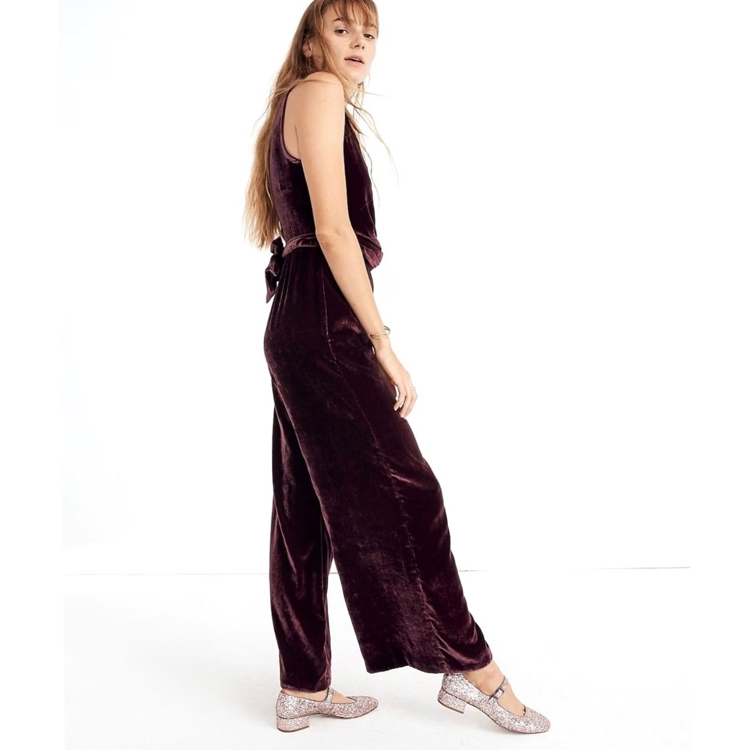 Madewell Madewell Velvet Jumpsuit Burgundy Sleeveless Sz 0 Women One-Piece Pants Twist Front Velvet Size 25" / US 0 / IT 36 - 7 Thumbnail