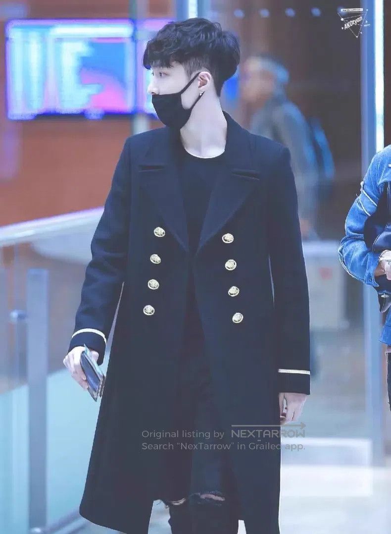 Saint Laurent Paris Saint Laurent Paris Gold Buckle Coat i Size US S / EU 44-46 / 1 - 2 Thumbnail