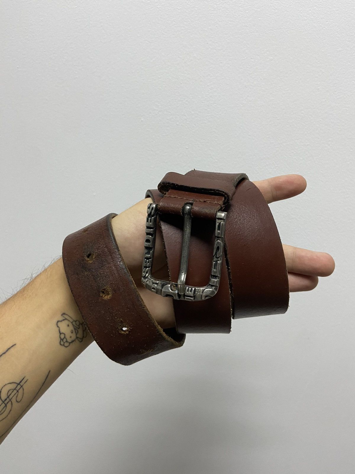Diesel × Vintage Diesel Belt Vintage 100% Leather Avant Garde Y2K Style Logo Size ONE SIZE - 1 Thumbnail