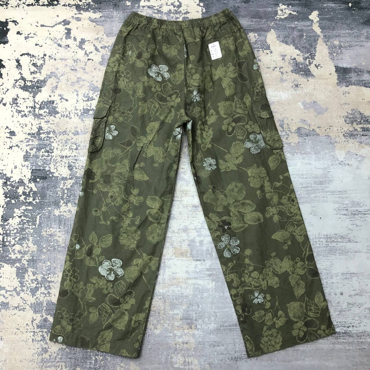 Japanese Brand P592 JAPAN CARGO PANTS FULLPRINT FLOWER MOTIF Size US 36 / EU 52 - 2 Thumbnail