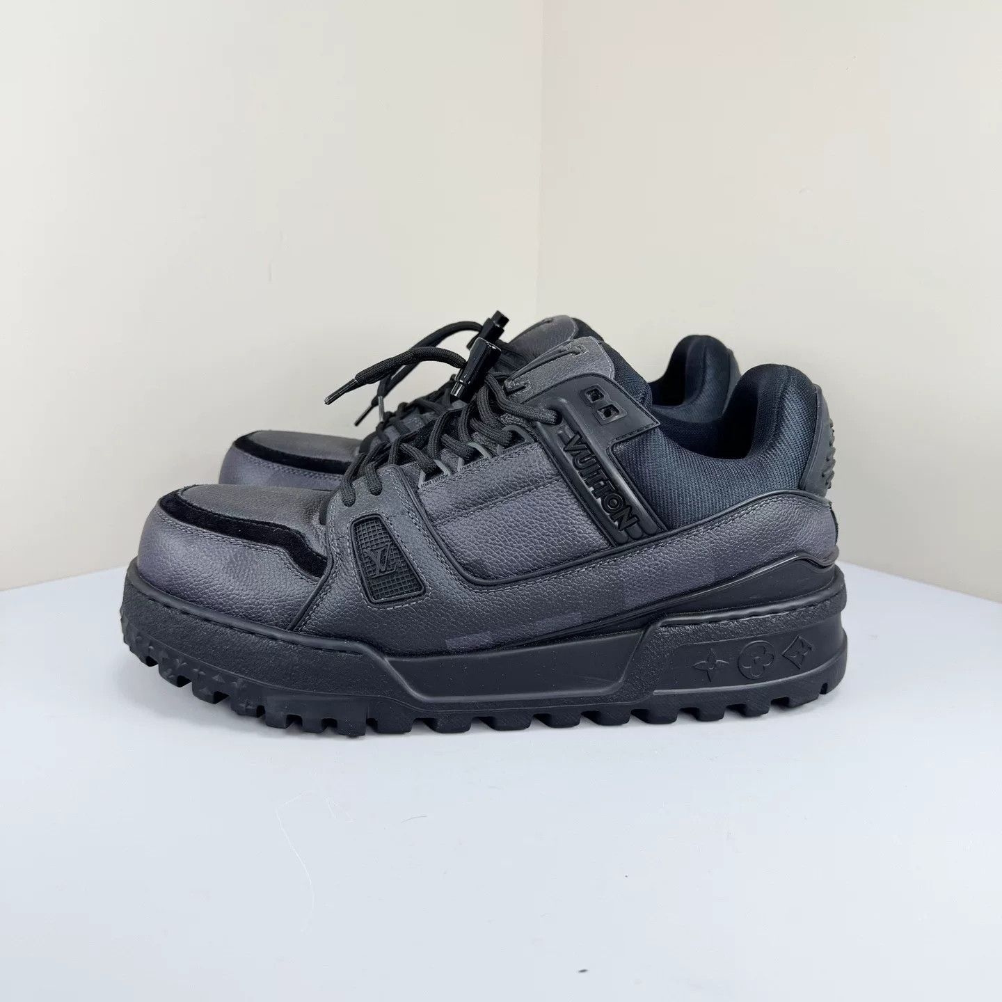 Louis Vuitton louis vuitton chunky trainer in black Size US 7.5 / EU 40-41 - 1 Thumbnail