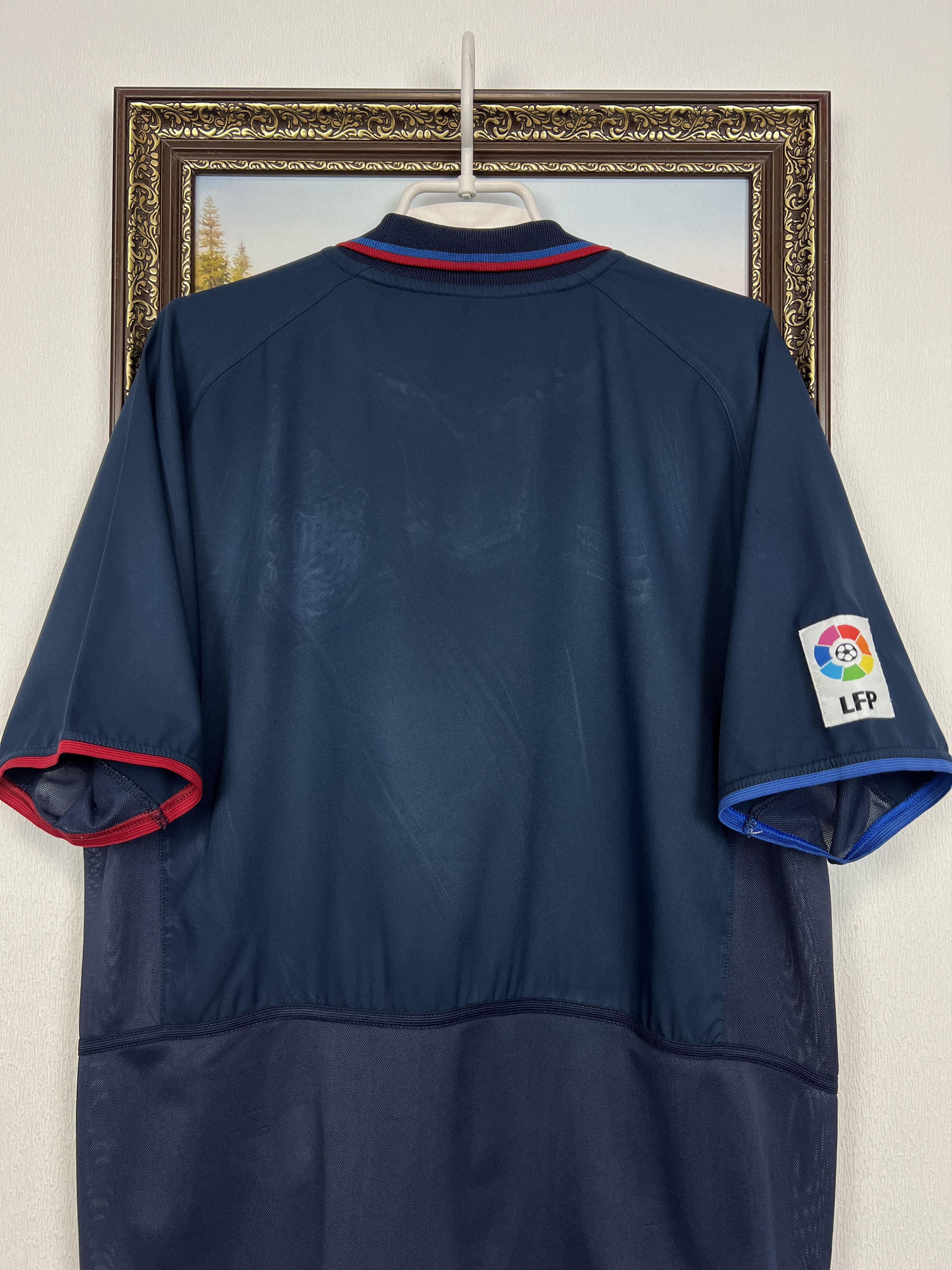 Nike Barcelona football shirt 2002 Soccer Nike Jersey Tee Hype Size US L / EU 52-54 / 3 - 14 Thumbnail