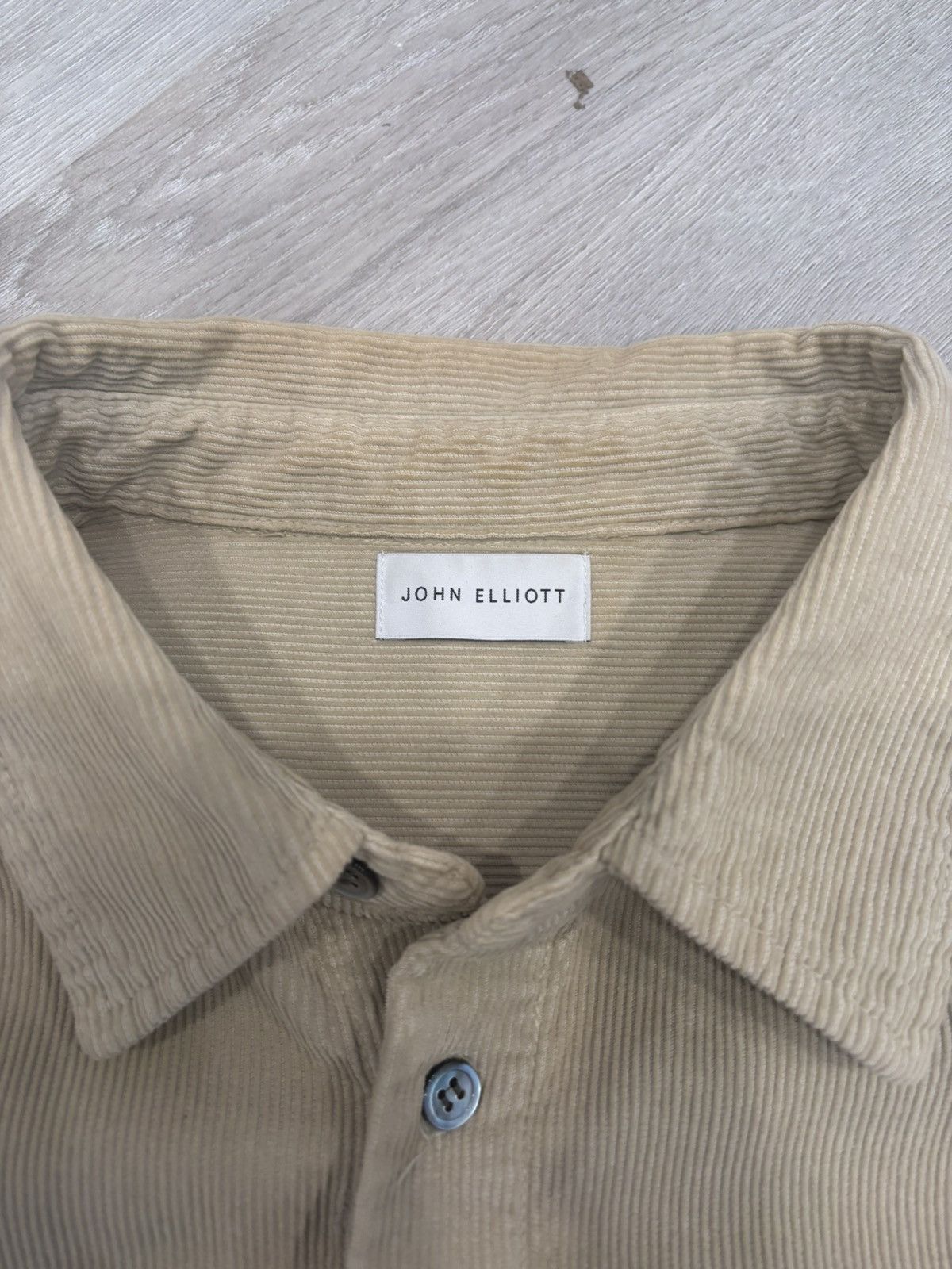 John Elliott John Elliott Corduroy Button Up Shirt Sz XL Beige Size US XL / EU 56 / 4 - 3 Thumbnail