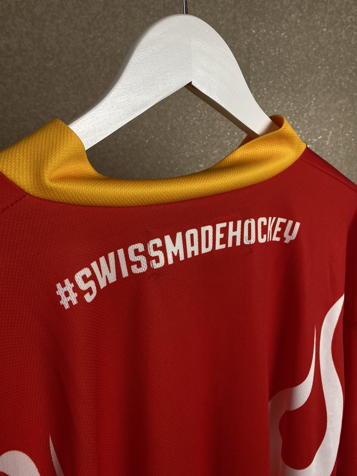 NHL Hockey Jersey Postfinance Trophy Switzerland 2017 Size US S / EU 44-46 / 1 - 5 Thumbnail