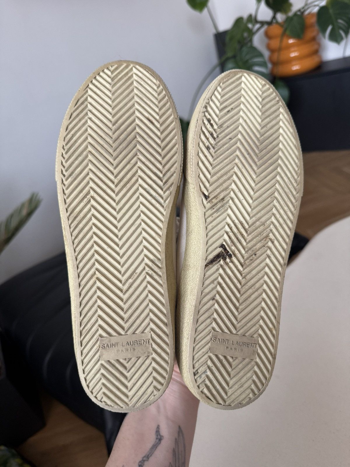 Saint Laurent Paris Saint Laurent Low Top Distressed Logo Designer Sneakers Rare Size US 6.5 / EU 39-40 - 7 Thumbnail