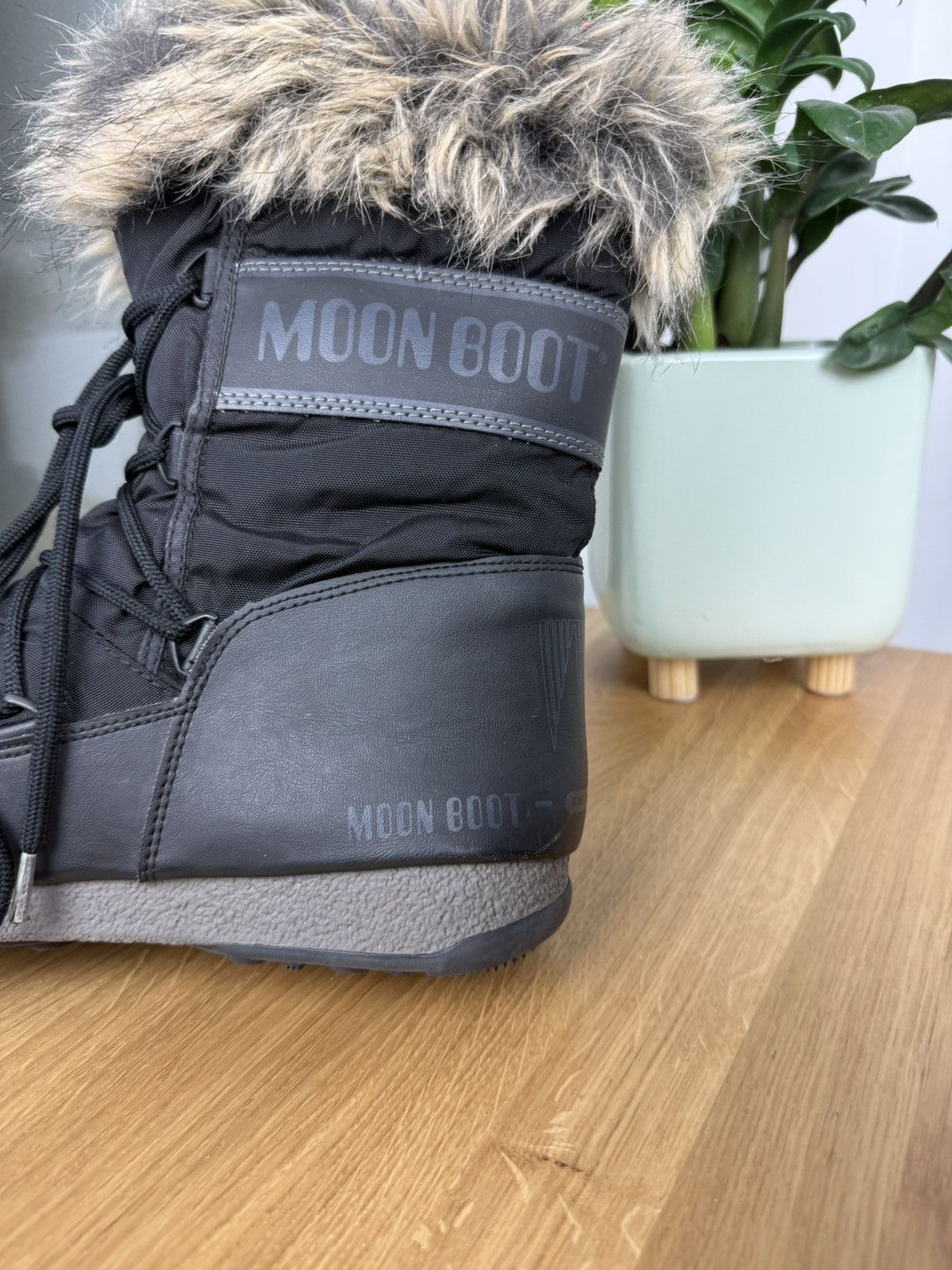 Moon Boot Moon Boots Size 41 Size US 8 / EU 41 - 12 Thumbnail