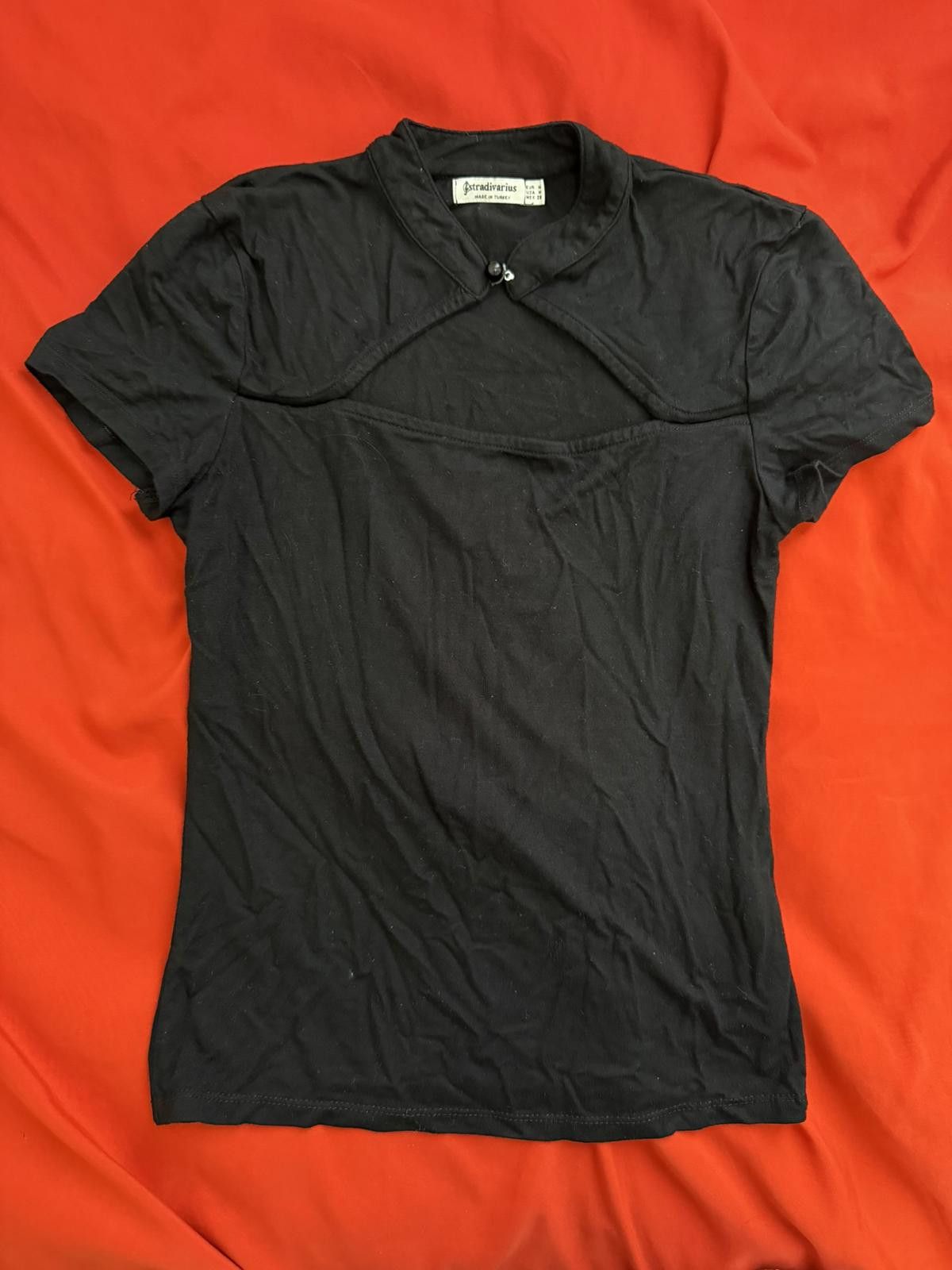 Other STRADIVARIUS Button T-shirt in Black (MEDIUM) Size M / US 6-8 / IT 42-44 - 1 Thumbnail