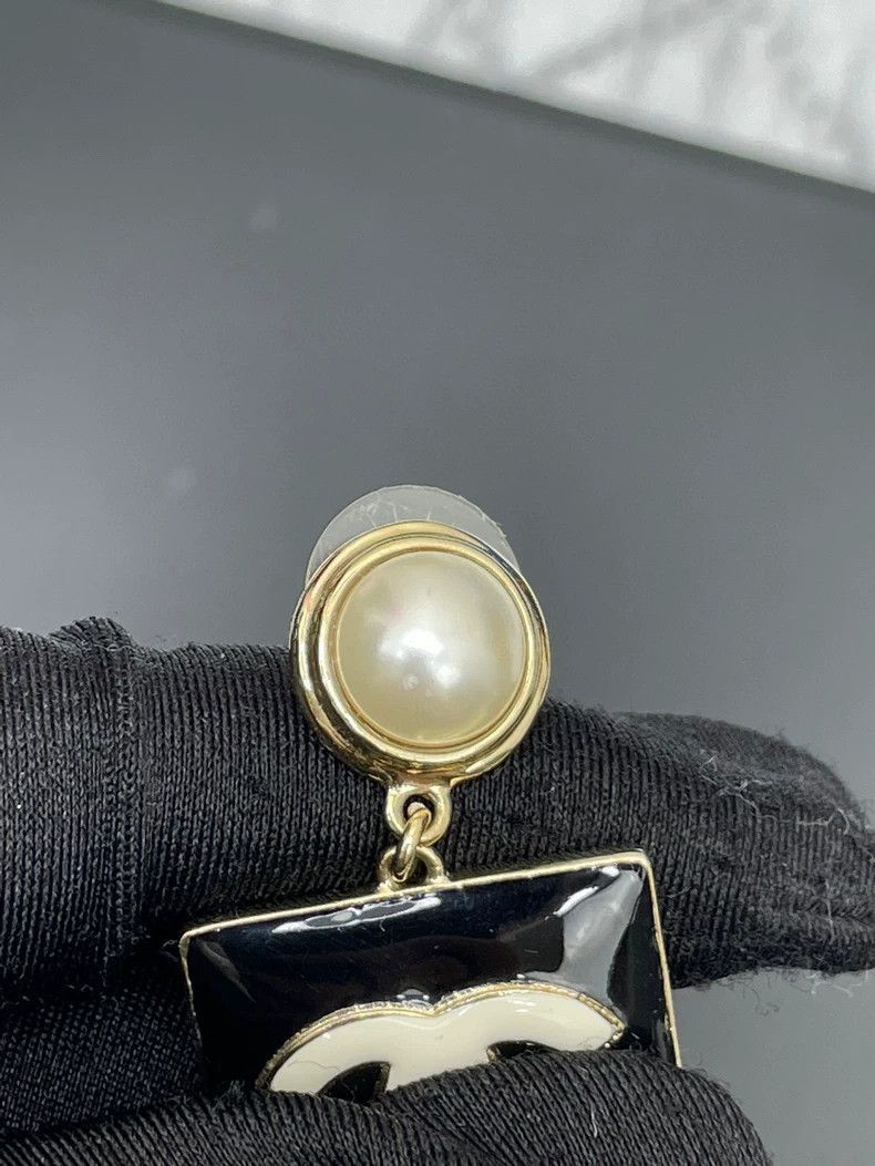 Chanel Chanel Black and White Square Pearl Earrings Size ONE SIZE - 6 Thumbnail