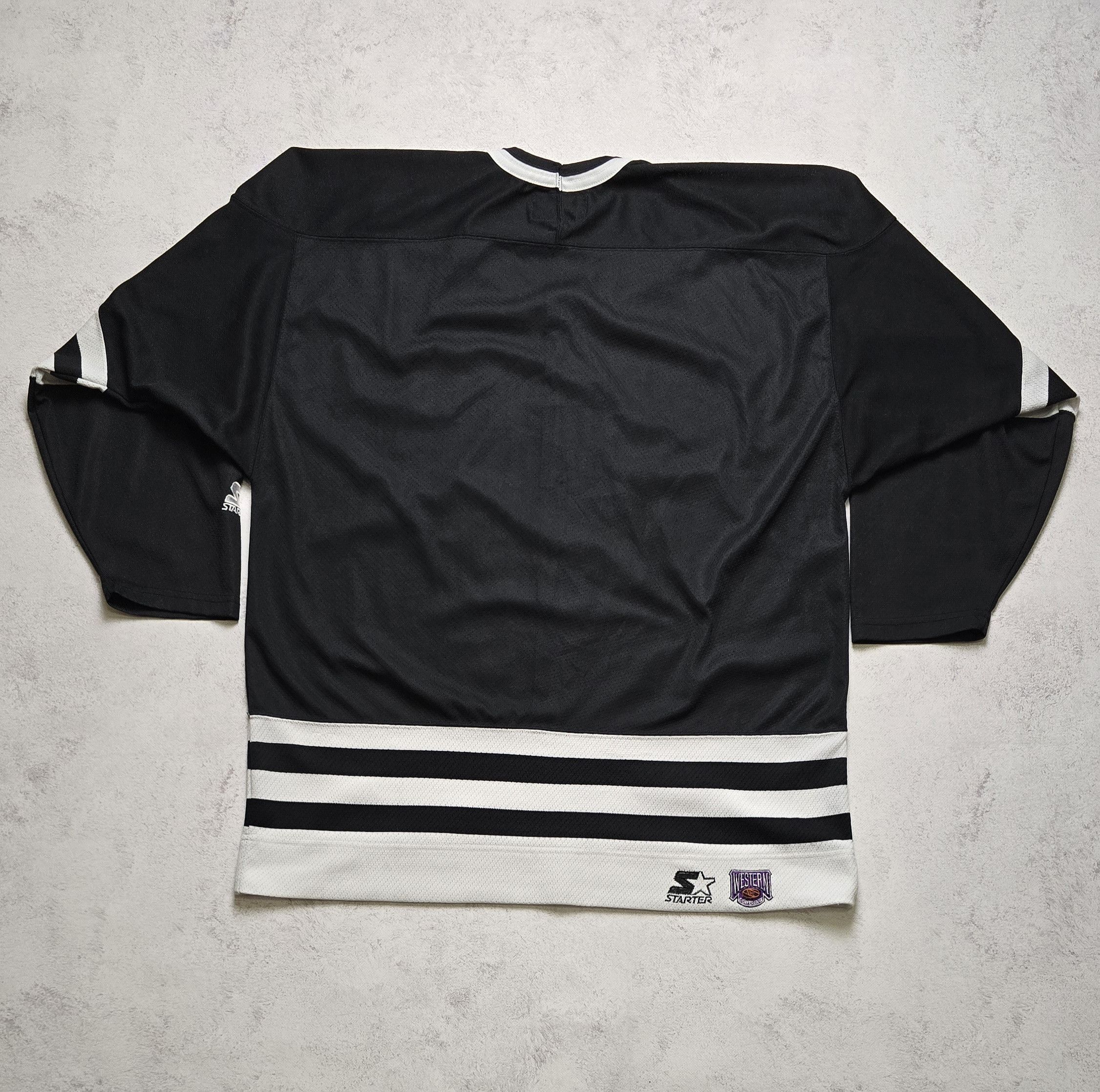 Starter Rare VTG Starter Chicago Blackhawks Ice Hockey NHL Jersey Size US L / EU 52-54 / 3 - 4 Thumbnail