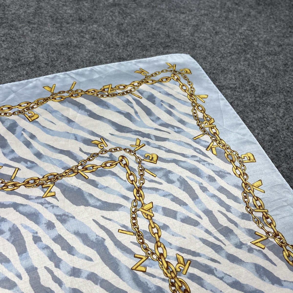 Krizia Uomo Krizia Handkerchief / Neckerchief / Headscarf B1772 Size ONE SIZE - 6 Thumbnail