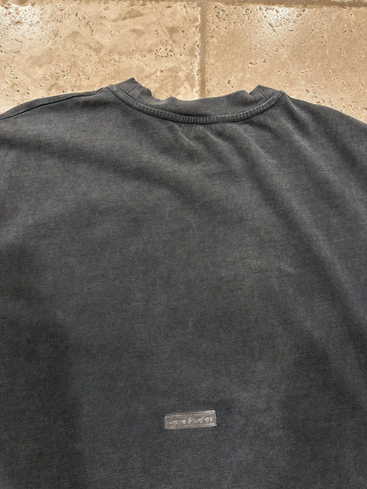 Acne Studios Acne Studios Relaxed Vintage Fade Graphite Crew Neck Tee Size US L / EU 52-54 / 3 - 10 Thumbnail