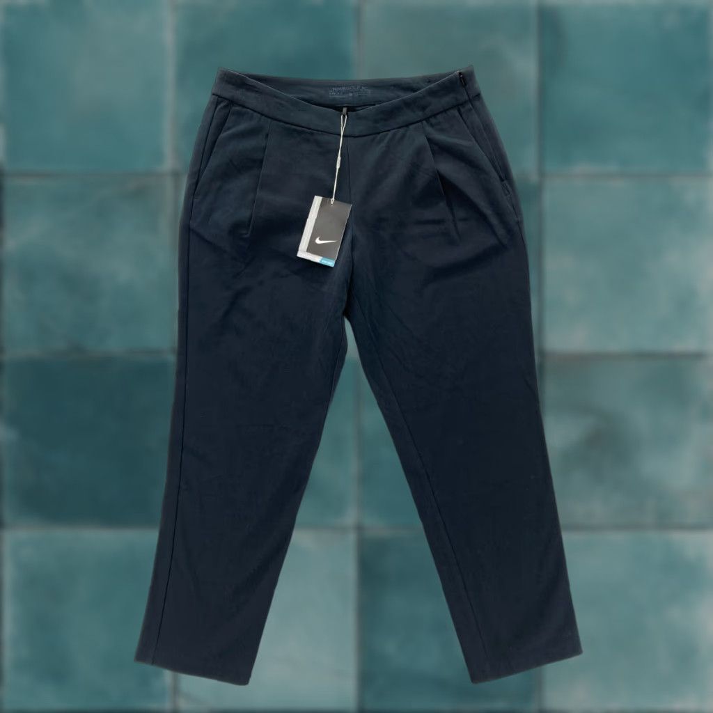 Nike Nike Golf Pants Women's 4 Slim Leg Cropped Navy Blue Dri-Fit Pleated Stretch NWT Size 27" / US 4 / IT 40 - 1 Thumbnail