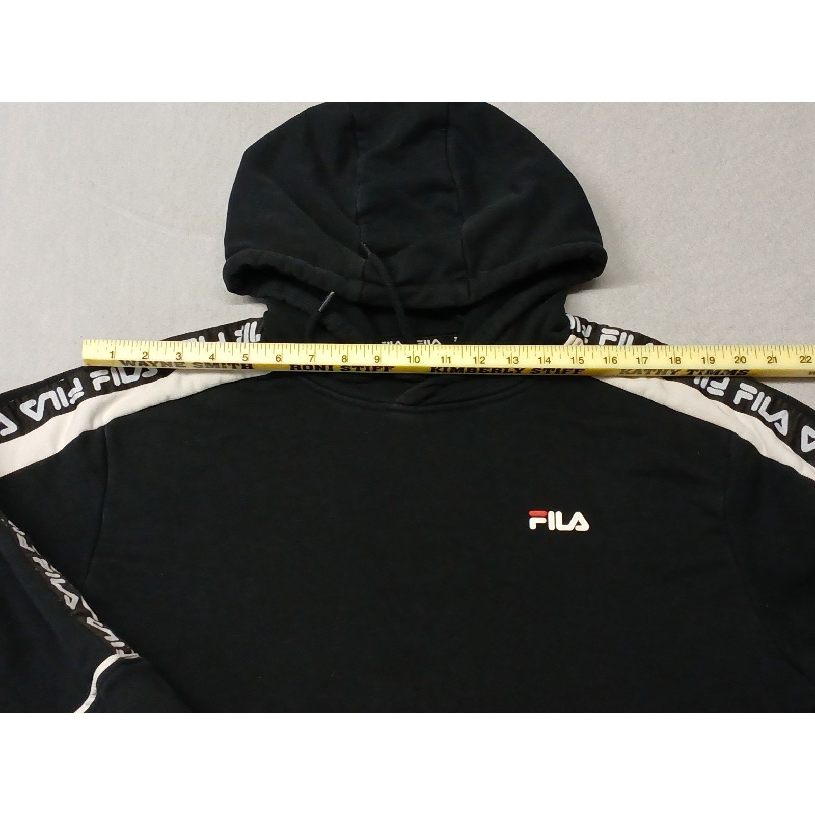 Fila FILA (XL) Men's Black Vintage Slit Pocket Pullover Hoodie Size US XL / EU 56 / 4 - 4 Thumbnail