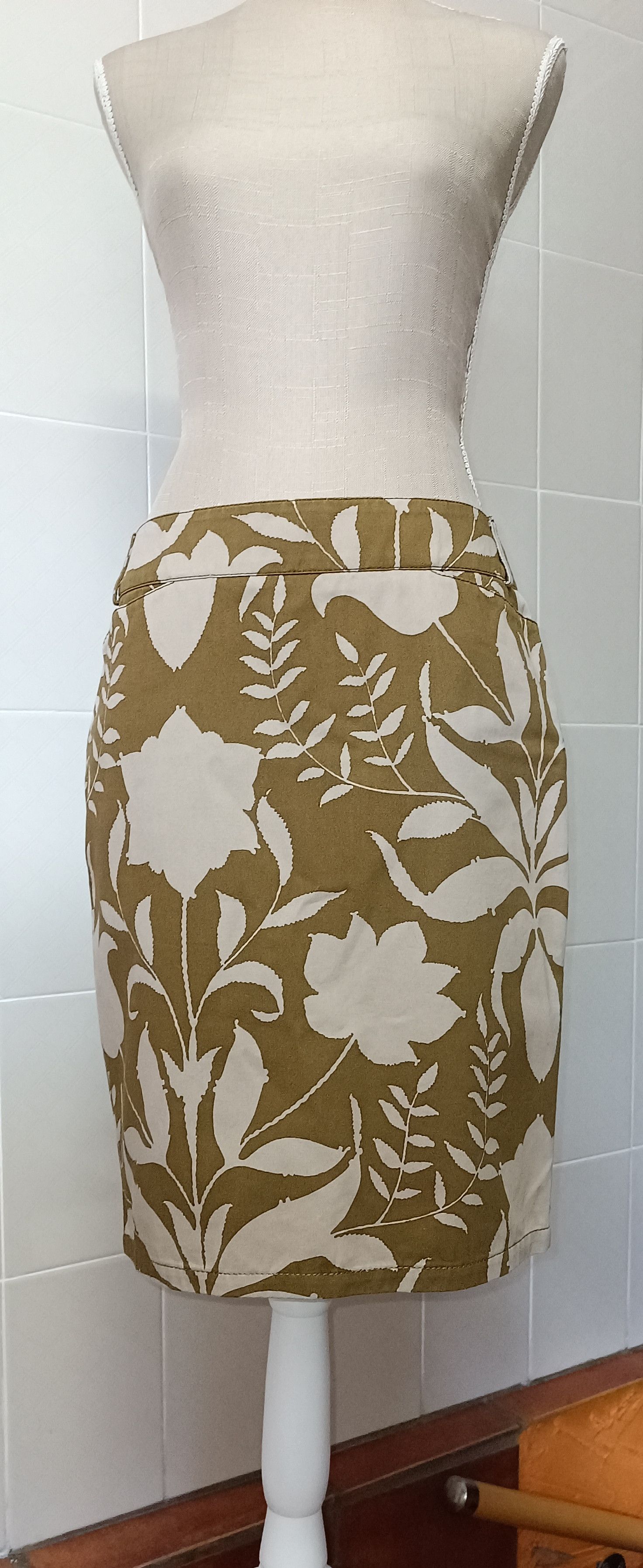 Prada SS2001 - Midi skirt with floral print, in gabardine fabric Size 32" / US 10 / IT 46 - 1 Thumbnail