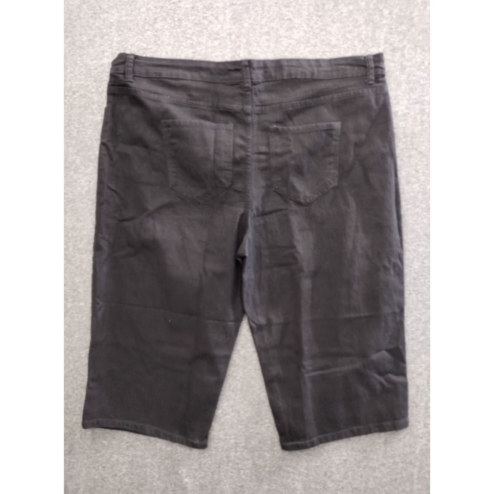 Vintage Sonoma Women's Bermuda Shorts Bermuda Black Size 24 Mid Rise Stretch Cotton Blend Dark Denim Bermuda Shorts Black Women Size 24 Size 30" / US 8 / IT 44 - 3 Thumbnail