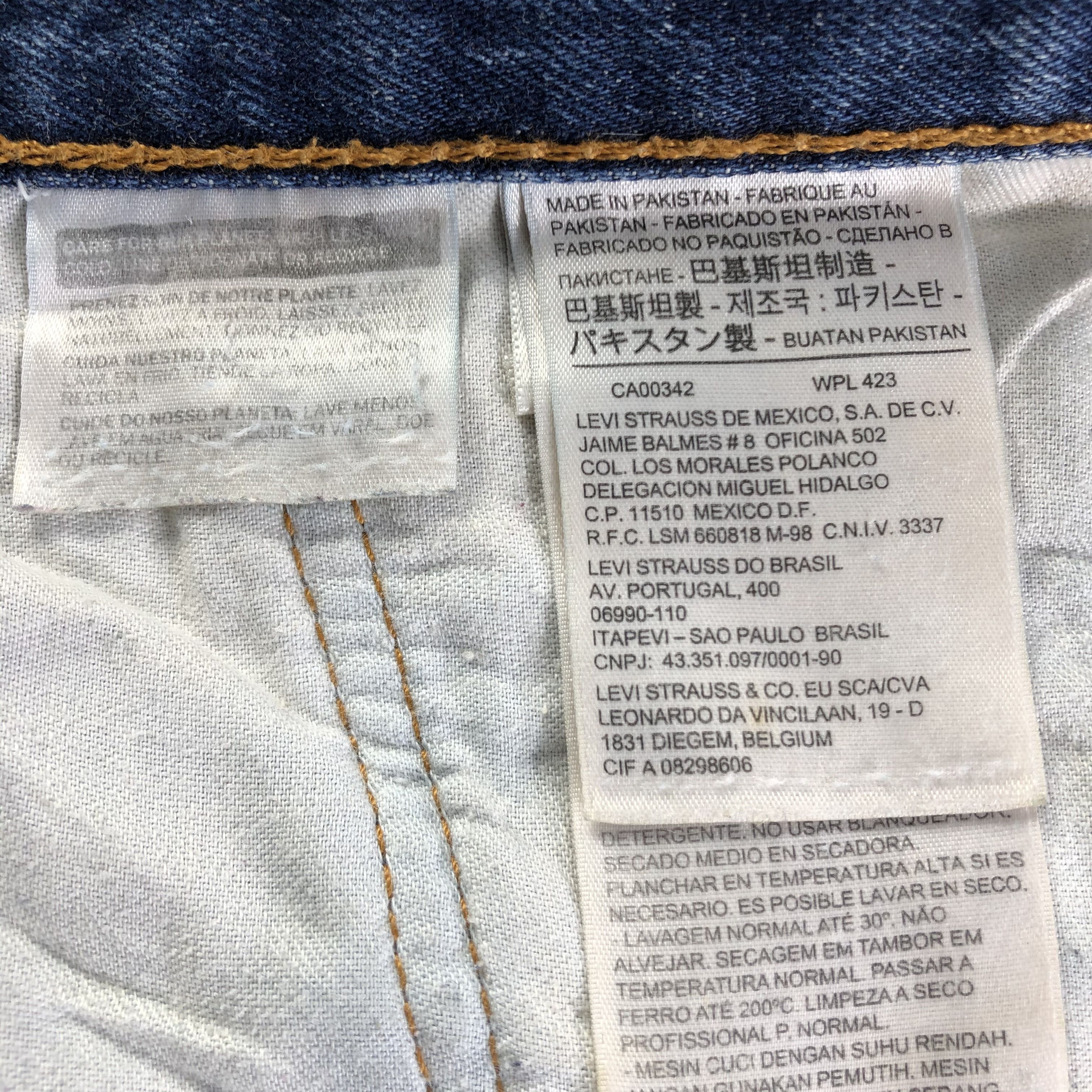 Levi's Vintage Blue Wash Levis 505 Jeans-J3148 Size US 35 - 10 Thumbnail