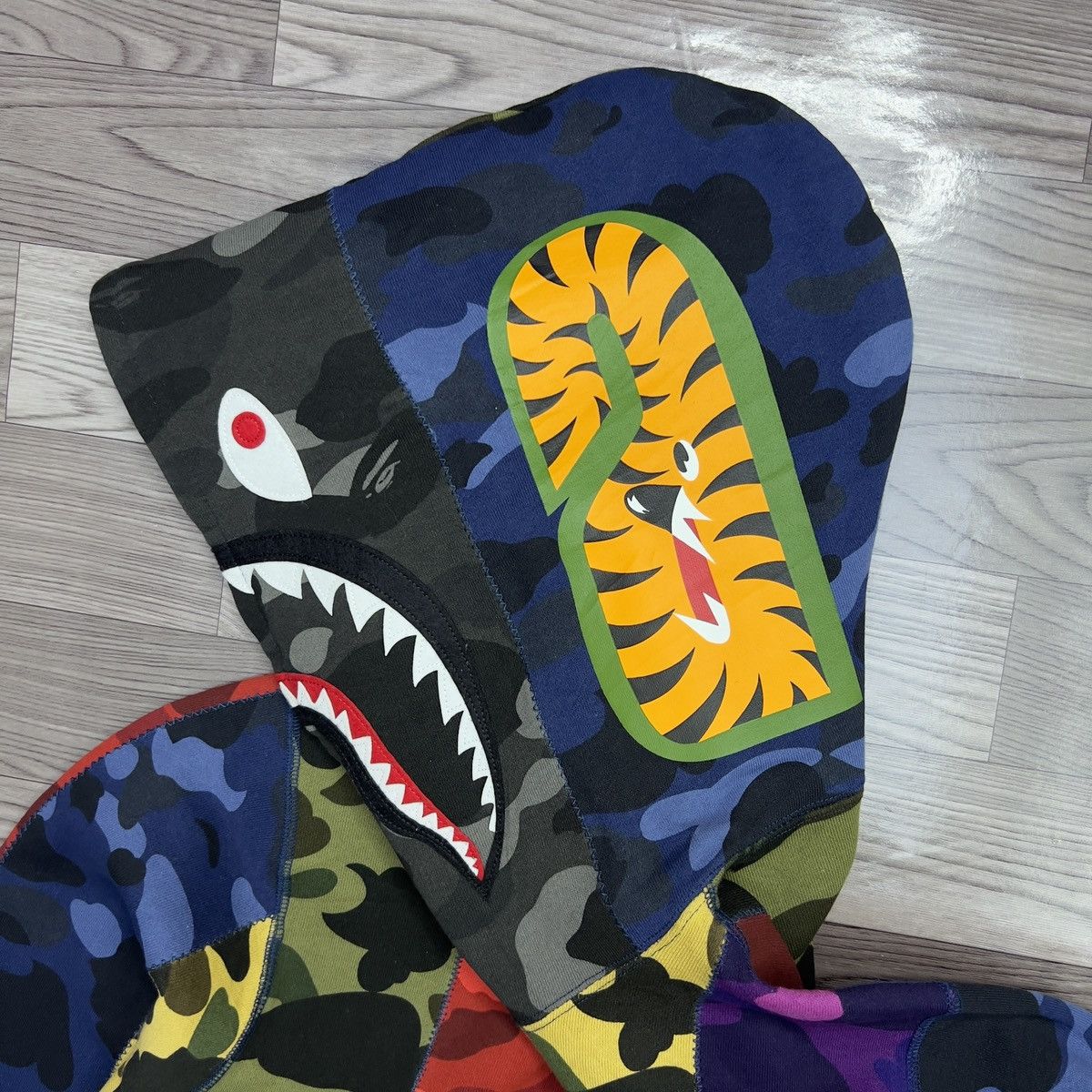 Bape Bape Multicolor Mix Crazy Camo Shark Full Zip Hoodie Size US L / EU 52-54 / 3 - 17 Thumbnail