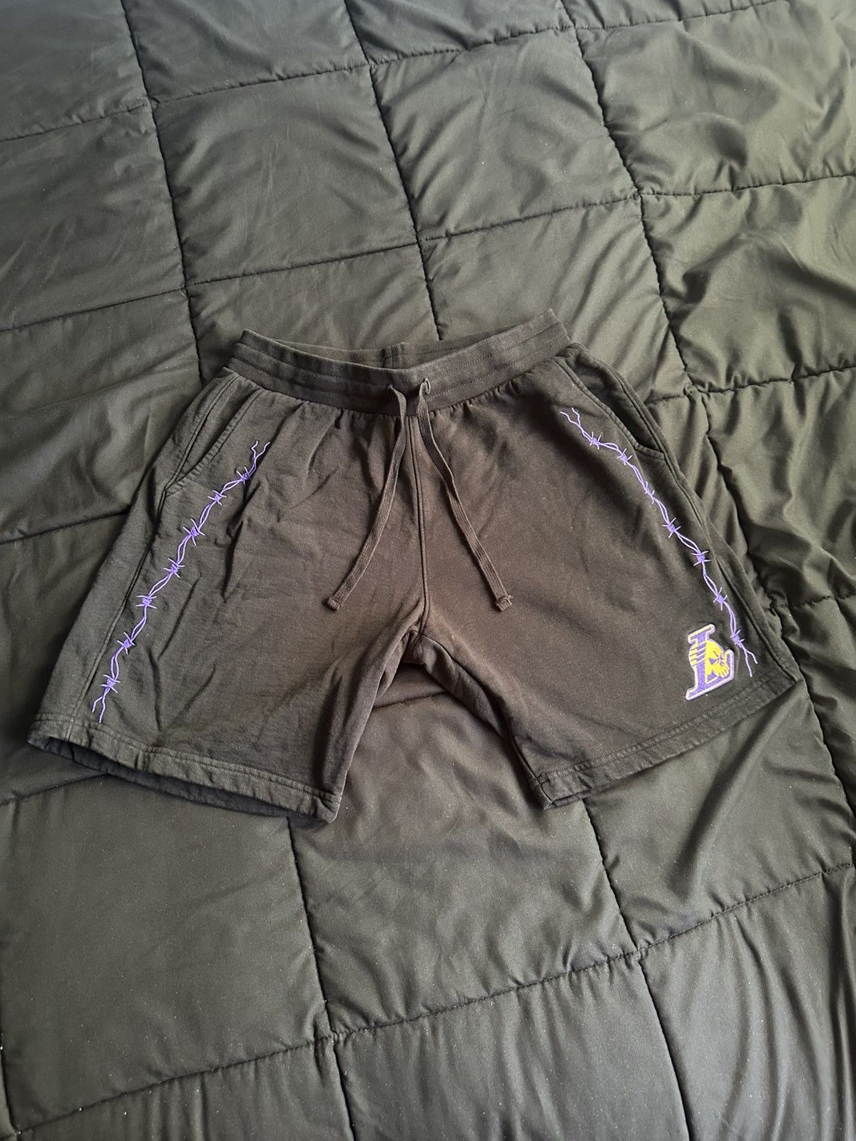 Warren Lotas Warren Lotas Lakers shorts Size US 30 / EU 46 - 1 Thumbnail