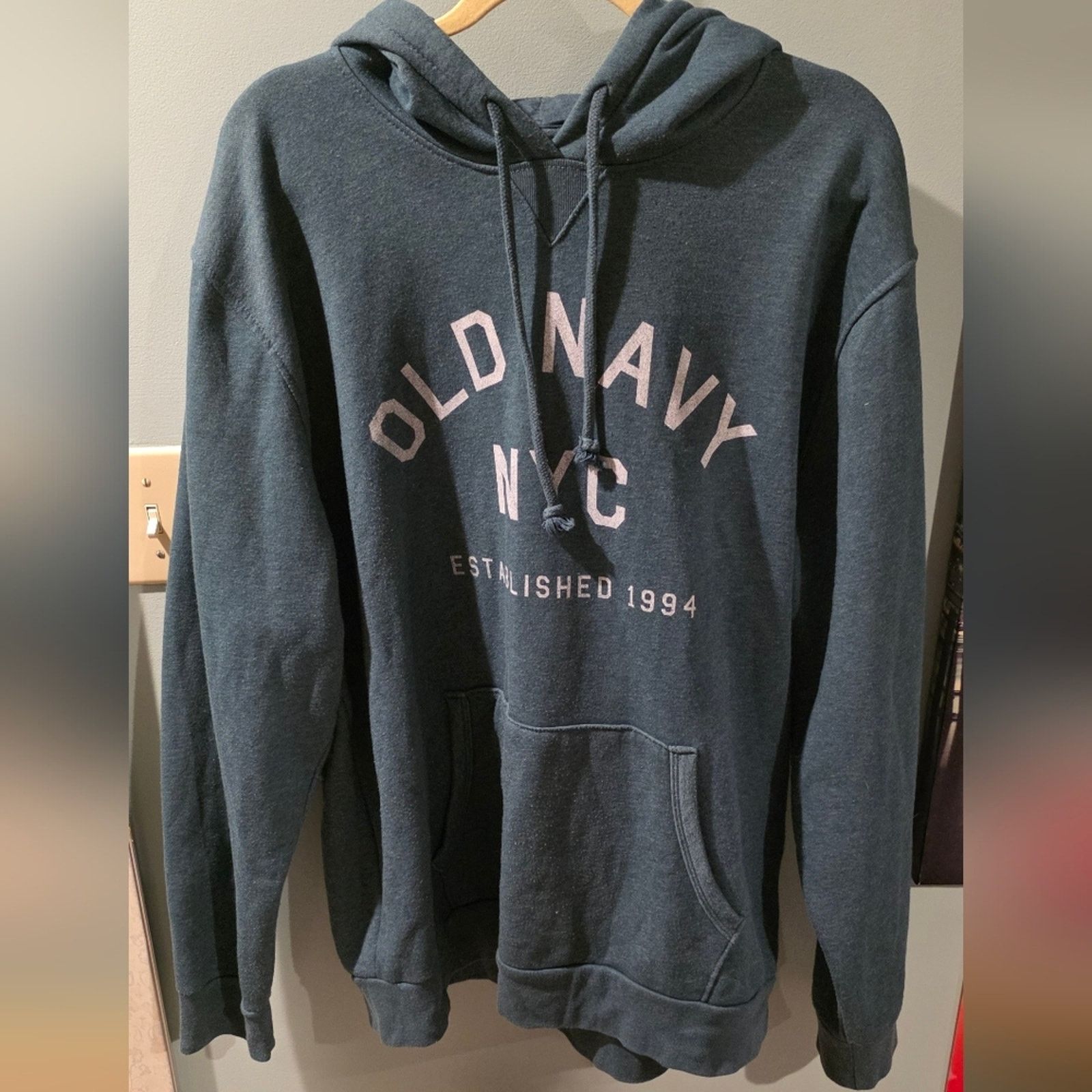Old Navy Old Navy Men's Green Hoodie with Cream Logo Size US XXL / EU 58 / 5 - 1 Thumbnail