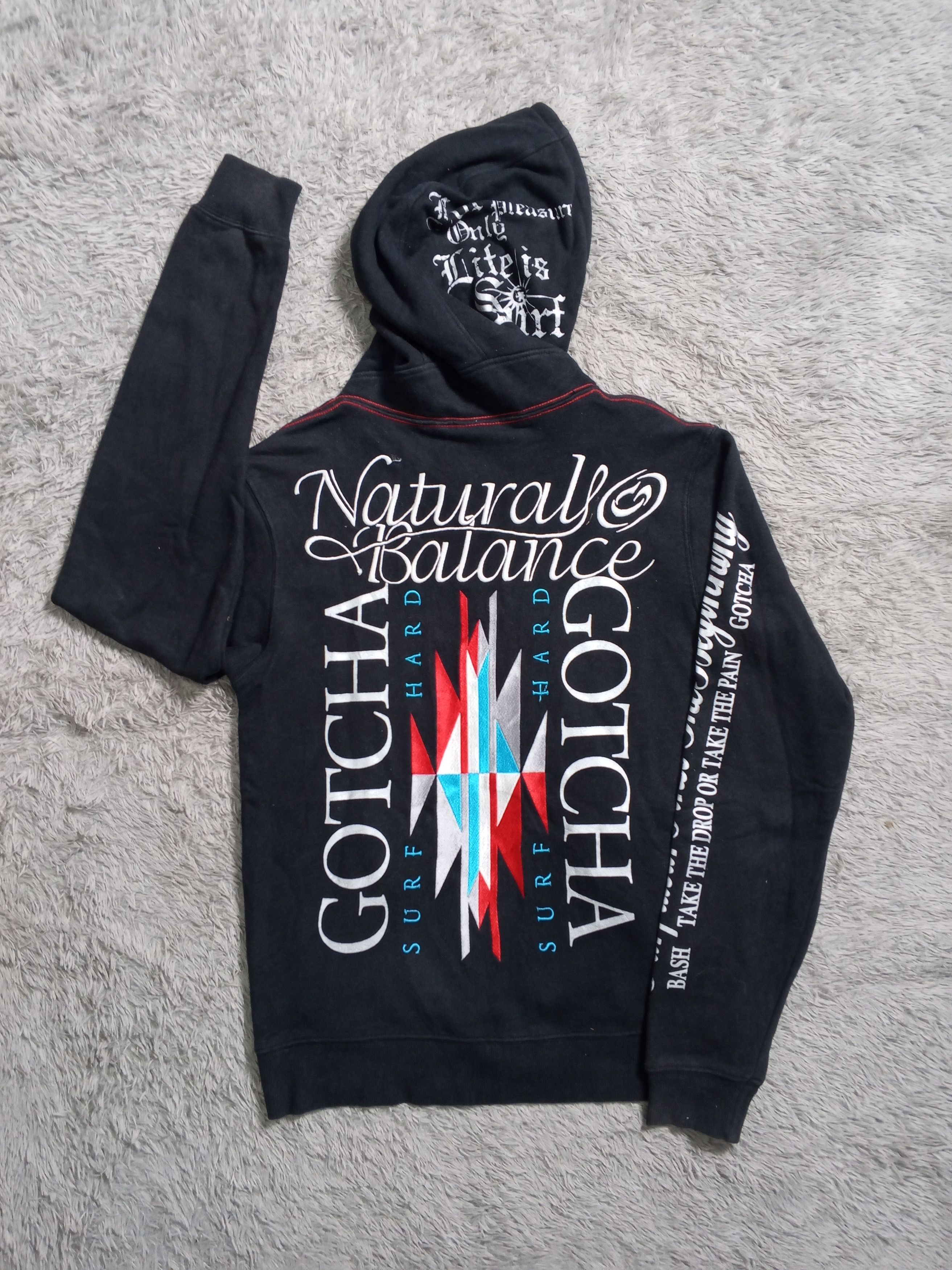 Gotcha Vintage Gotcha Native Embiored Size US M / EU 48-50 / 2 - 1 Thumbnail