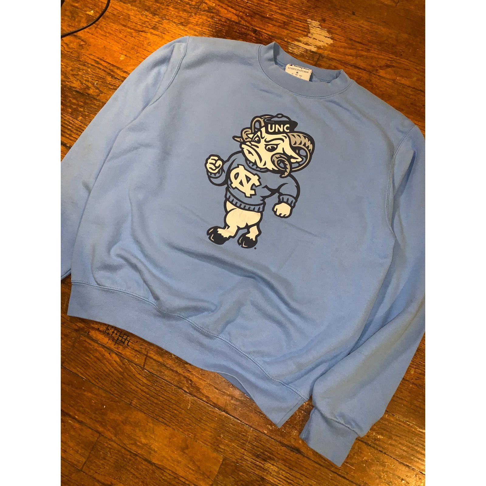 Champion × NCAA UNC Tar Heels Crewneck Sweatshirt Medium Blue Champion NCAA Size US M / EU 48-50 / 2 - 4 Thumbnail