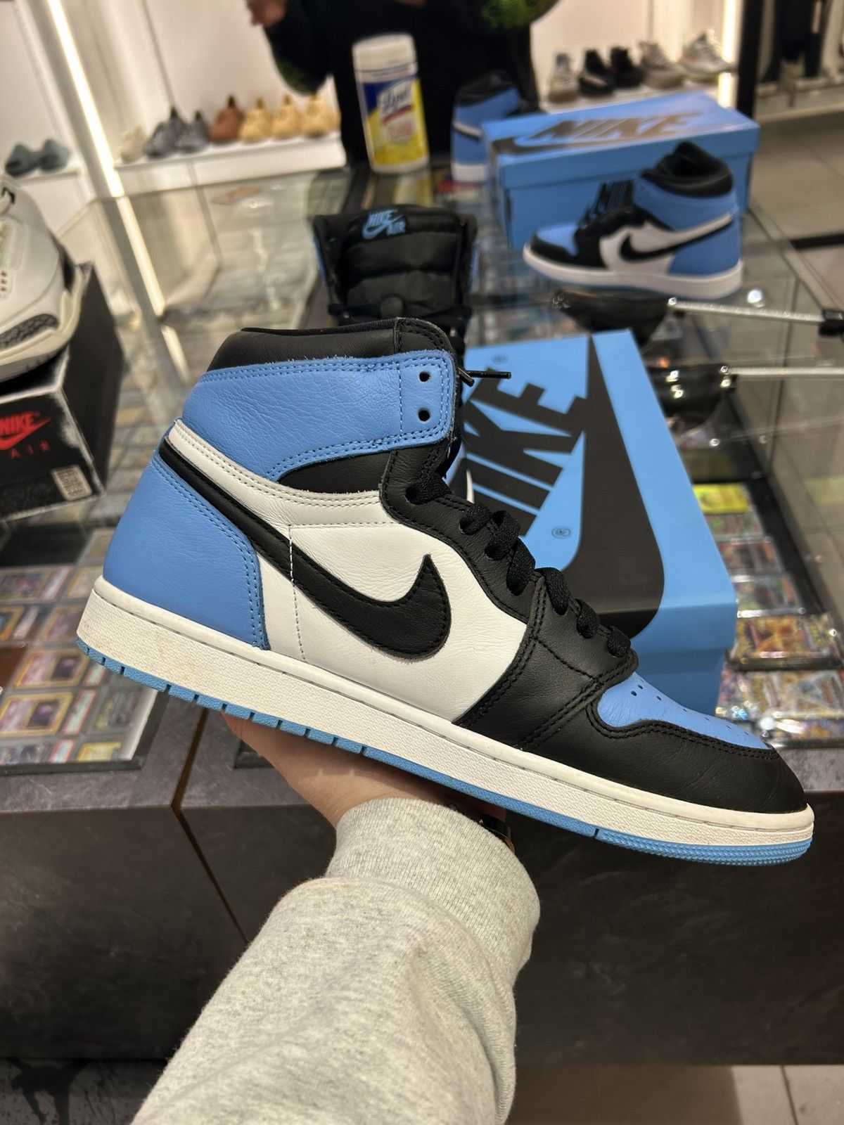 Jordan Brand AJ1 High University Blue Size US 10 / EU 43 - 4 Thumbnail