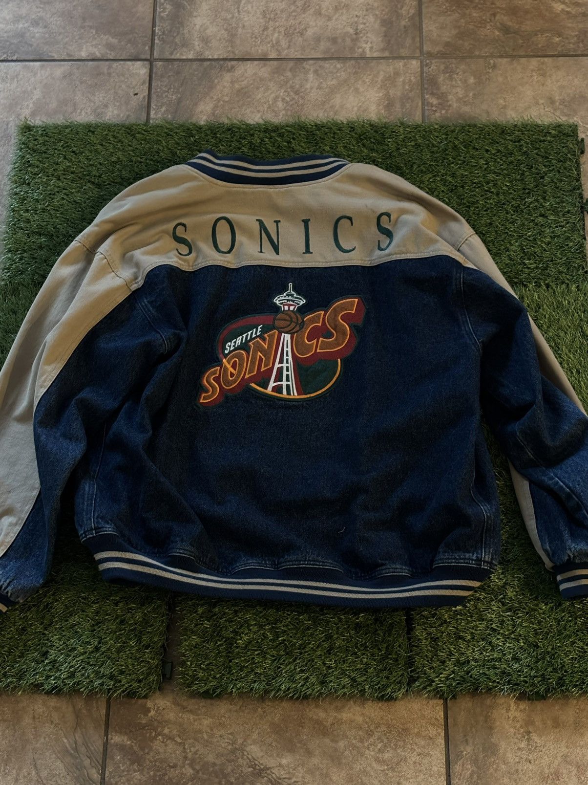 Lee Seattle sonics Vintage LEE 1of1 denim jacket Size US XL / EU 56 / 4 - 2 Thumbnail