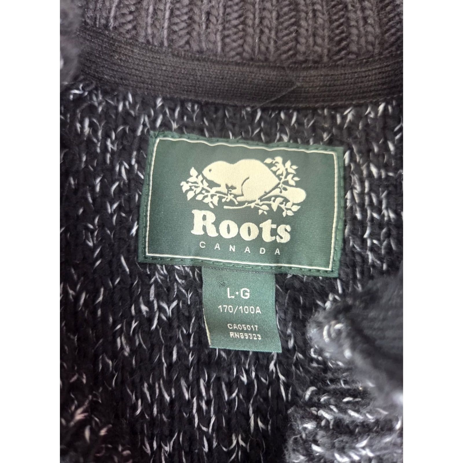 Roots New title: ROOTS CANADA WOOL KNIT SWEATER LARGE MOCK NECK BUTTON PULLOVER Size L / US 10 / IT 46 - 4 Thumbnail