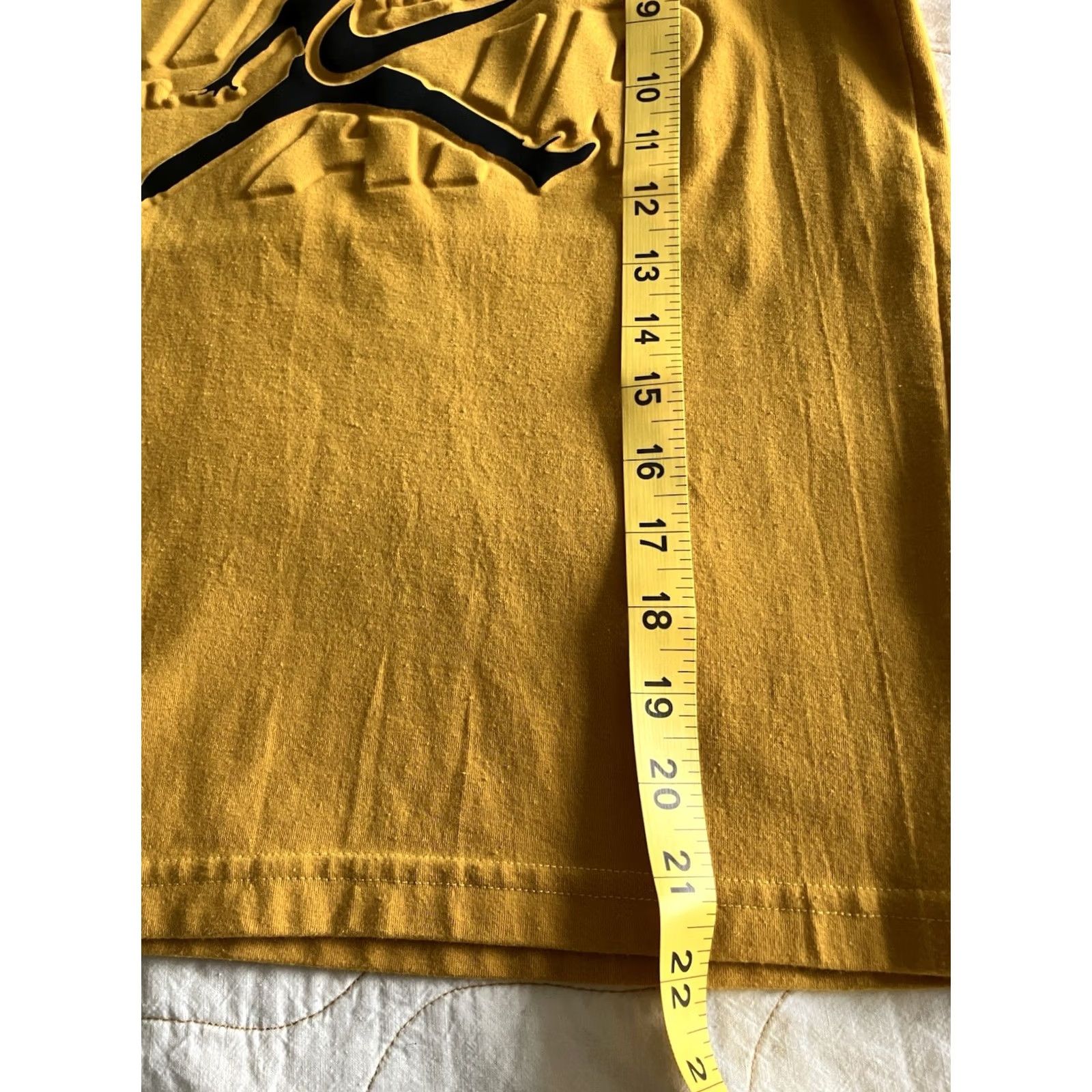 Nike JUV Men’s Clothing Nike Air Boot Leg 3D T Shirt Size S Yellow Retro Mens Size US S / EU 44-46 / 1 - 6 Thumbnail