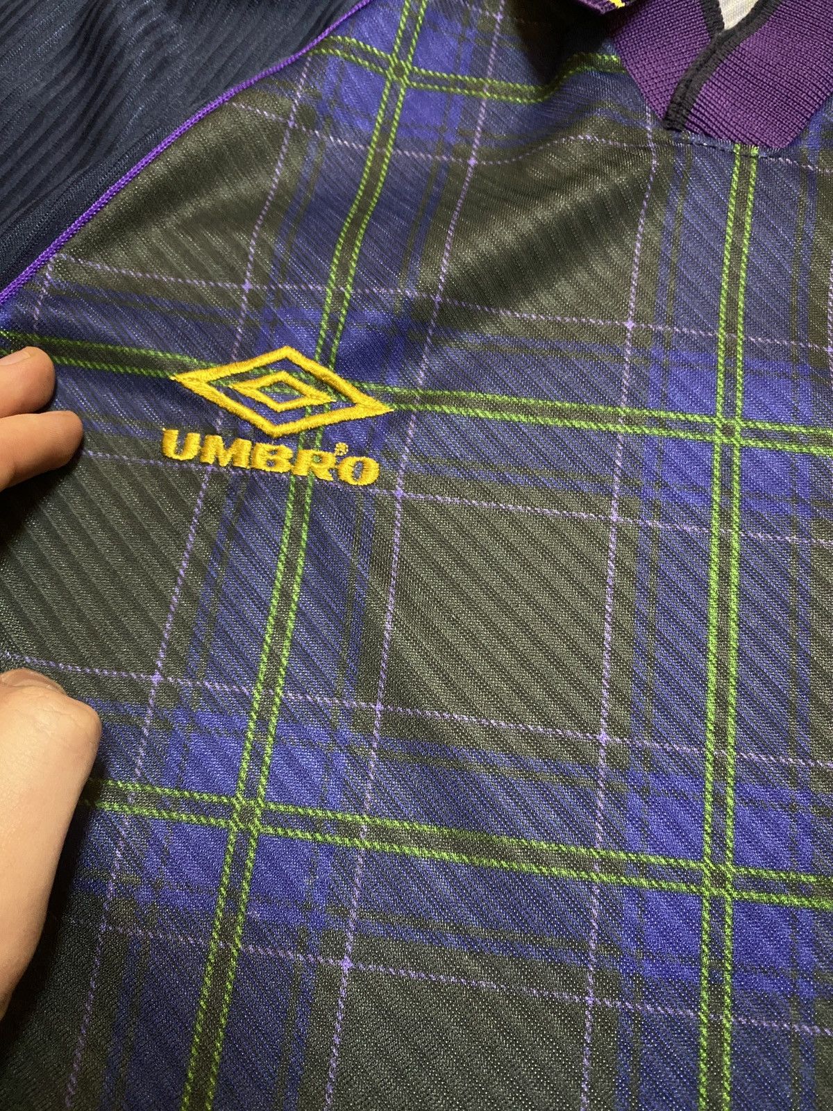 Umbro × Vintage •Vintage Umbro Scotland 1994/96 Soccer jersey Size US M / EU 48-50 / 2 - 8 Thumbnail