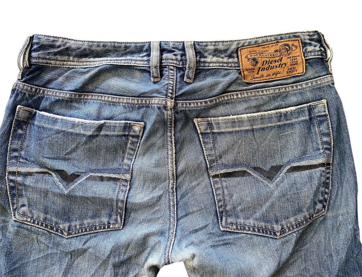 Diesel × Vintage VINTAGE DIESEL Y2K BOOTCUT ZATINY WASH JEANS PANTS Size 30" / US 8 / IT 44 - 4 Thumbnail