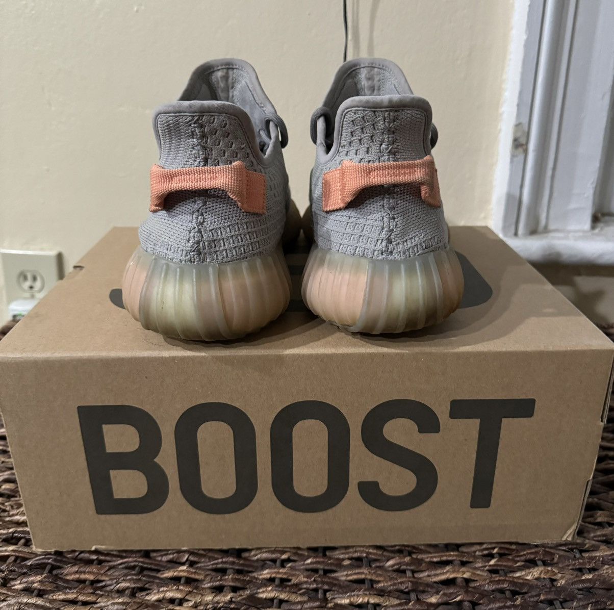 Adidas Yeezy Boost V2 “True Form” 11.5 Size US 11.5 / EU 44-45 - 4 Thumbnail