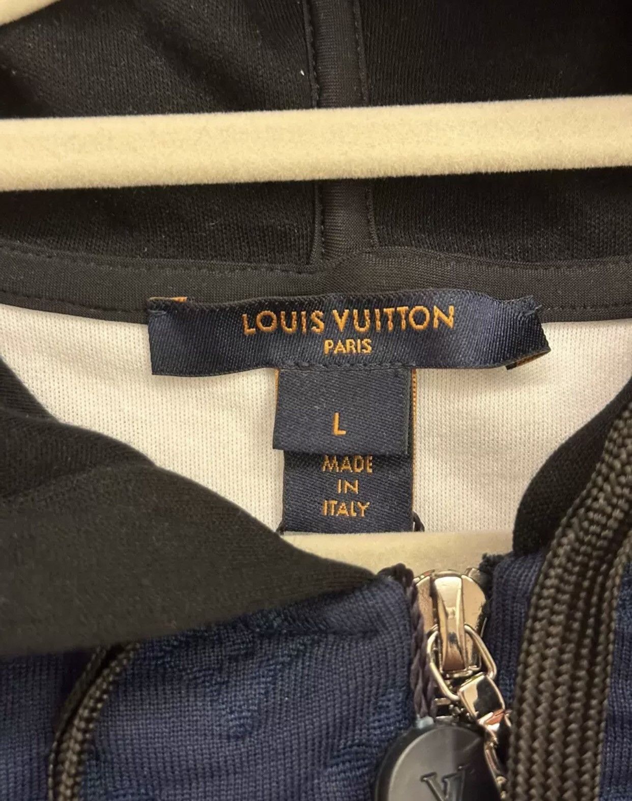 Louis Vuitton Louis Vuitton LV's new embossed floral patchwork jacket Size US L / EU 52-54 / 3 - 3 Thumbnail