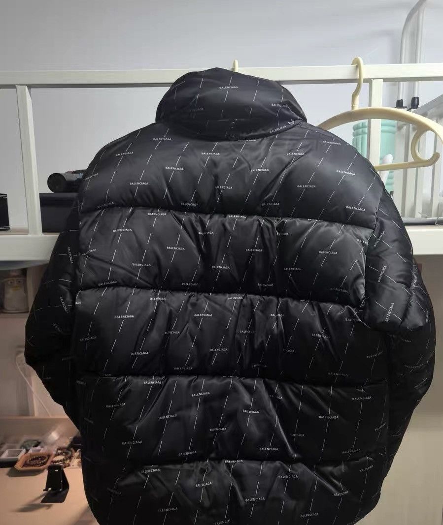 Balenciaga Balenciaga Paris Black Full-Print Logo Men's Down Jacket Size US L / EU 52-54 / 3 - 2 Thumbnail