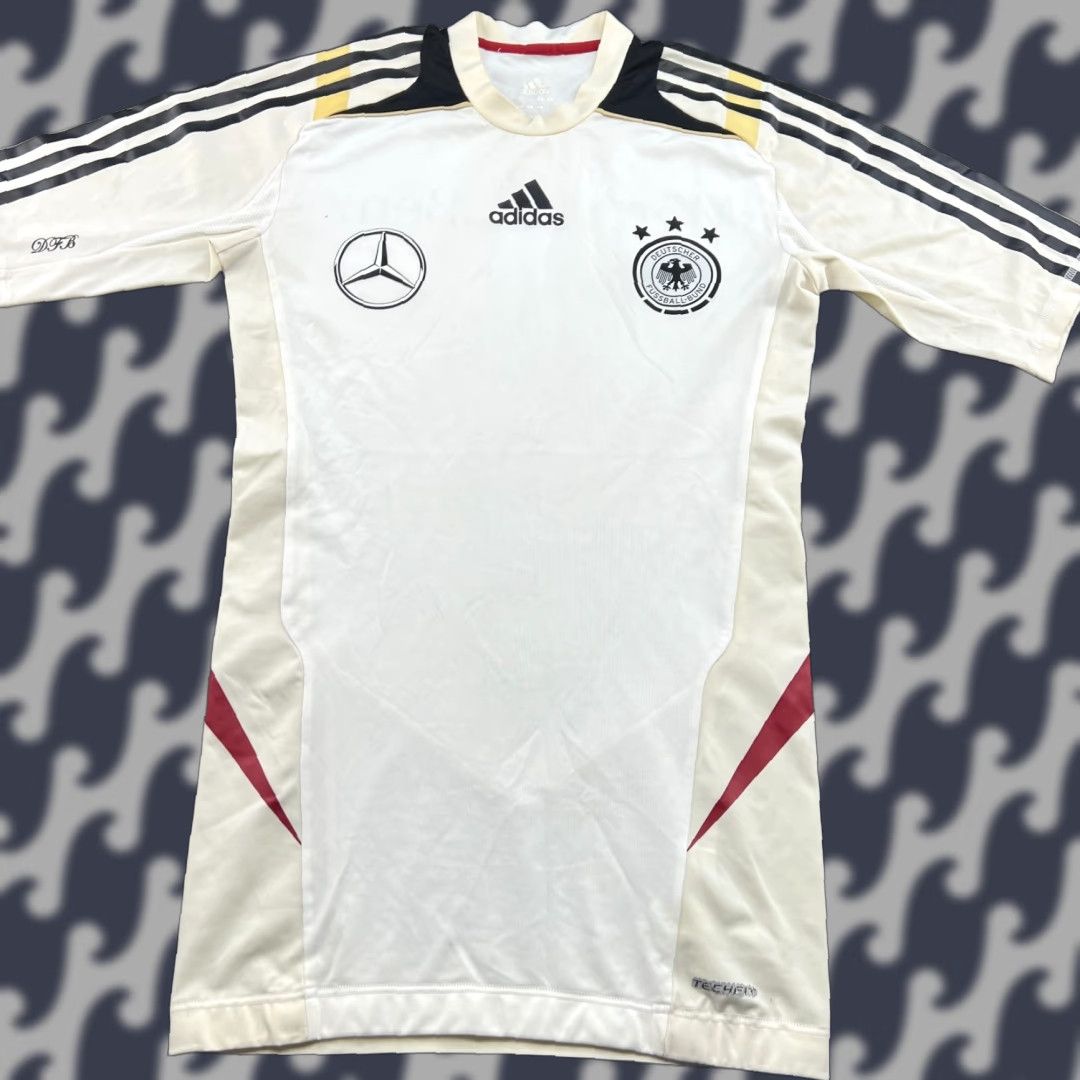 Adidas adidas Germany 2011 2012 Training Player Issue Football Jersey Size 5 Mercedes Techfit Men Short Sleeve White Polyester T-Shirt Sports Jersey Mens Size US S / EU 44-46 / 1 - 1 Thumbnail