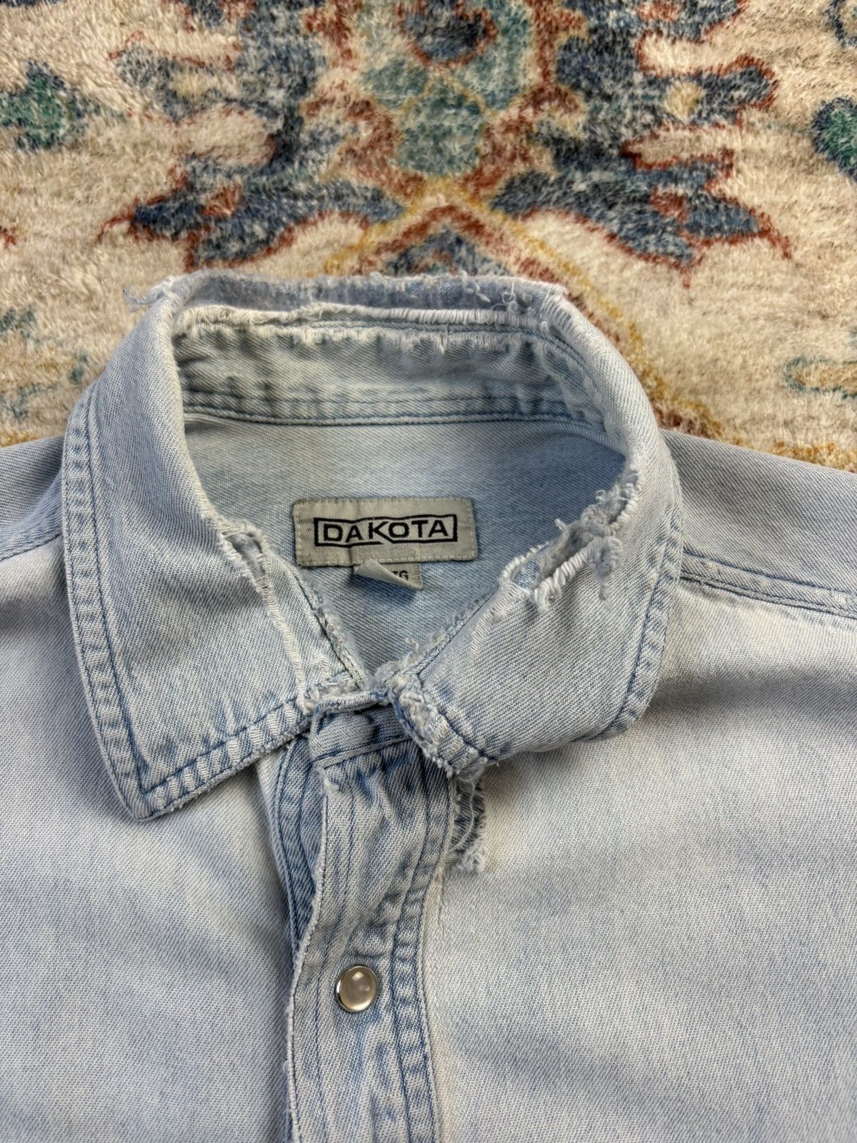 Vintage Vintage Dakota Denim Pearl Snap Shirt Size XL Size US XL / EU 56 / 4 - 6 Thumbnail