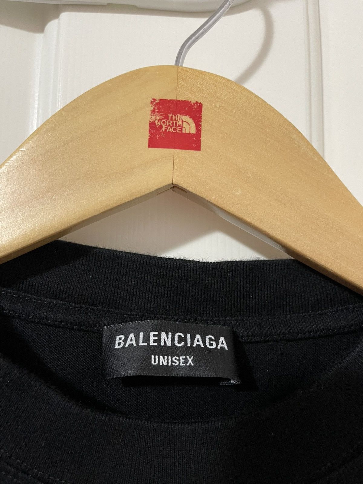 Balenciaga Balenciaga Unisex x Marvel Incredible Hulk Graphic Tee Size US S / EU 44-46 / 1 - 7 Thumbnail