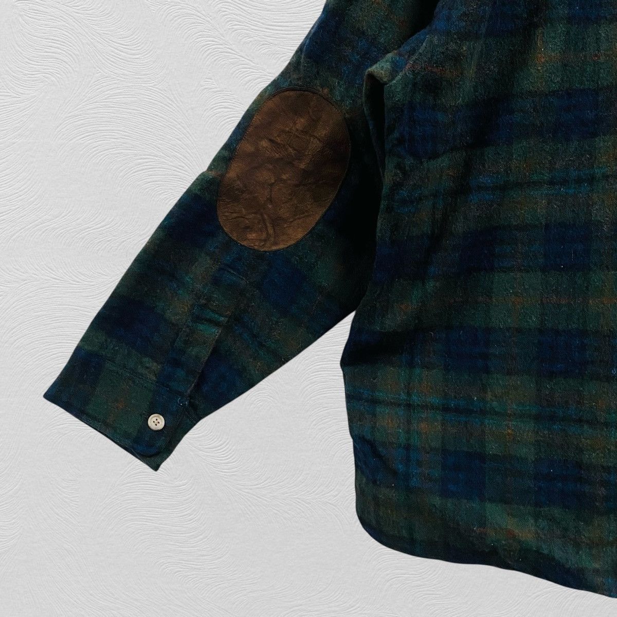 Woolrich Woolen Mills Vintage 90s woolrich button shirt Size US XL / EU 56 / 4 - 6 Thumbnail