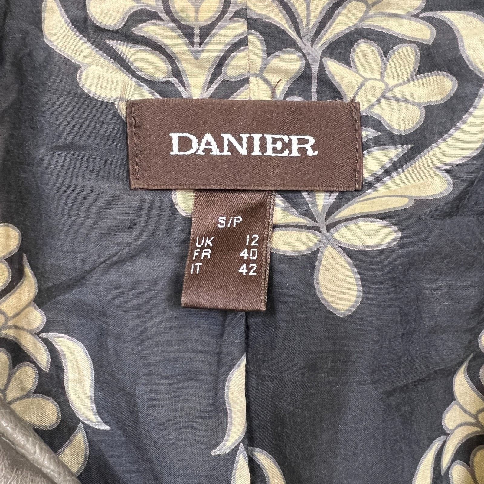 Danier Vintage Danier Leather Jacket Silk Floral Damask Line Bomber Size S / US 4 / IT 40 - 8 Thumbnail